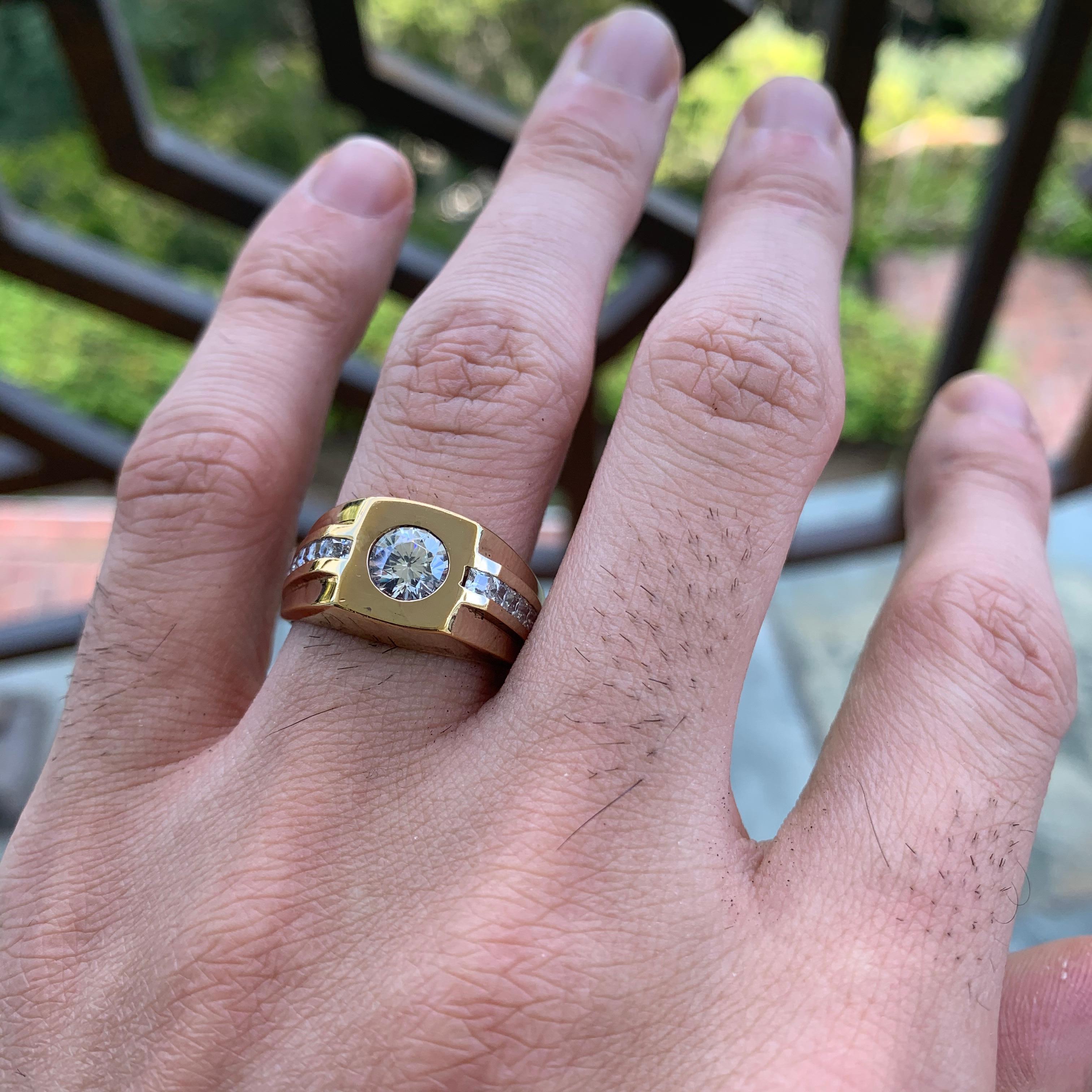 Retro 1.36 Carat TW Men's Diamond Ring / Wedding Ring / Band, 14 Karat Gold For Sale