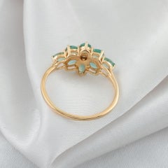 1.36 Carat Zambian Emerald 0.04 Carat SI/H Diamond Ring 14 Karat Yellow Gold