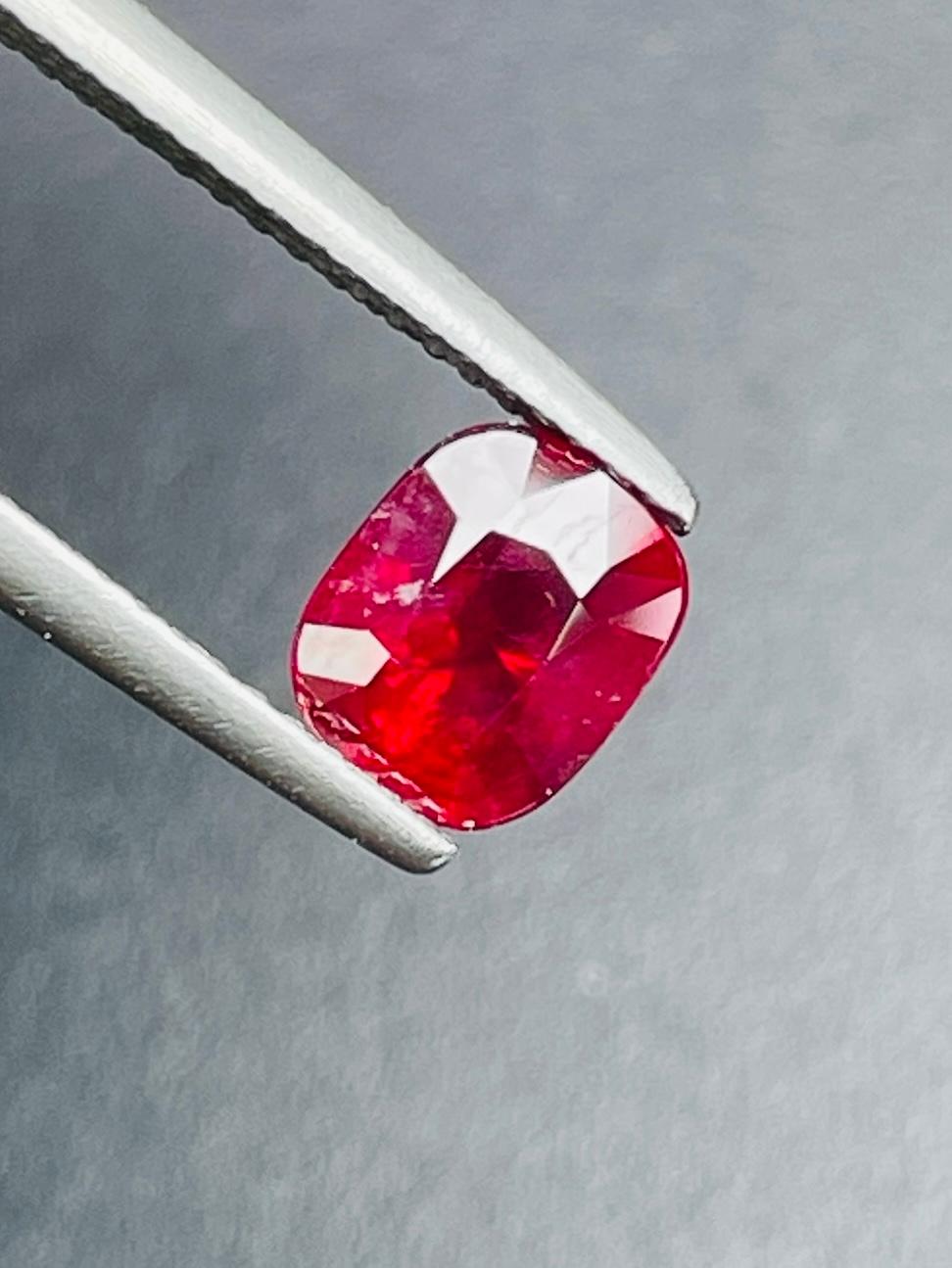 Women's or Men's 1.36 Ct GIA Certified Natural Unheated Burma Ruby  Pigeon Blood  Color For Sale