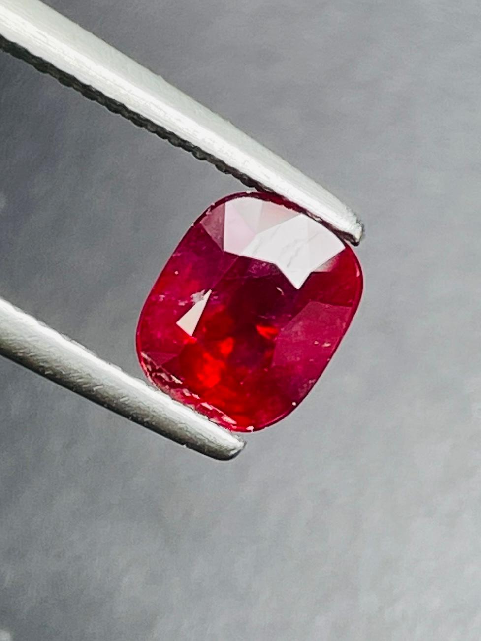 1.36 Ct GIA Certified Natural Unheated Burma Ruby  Pigeon Blood  Color For Sale 1