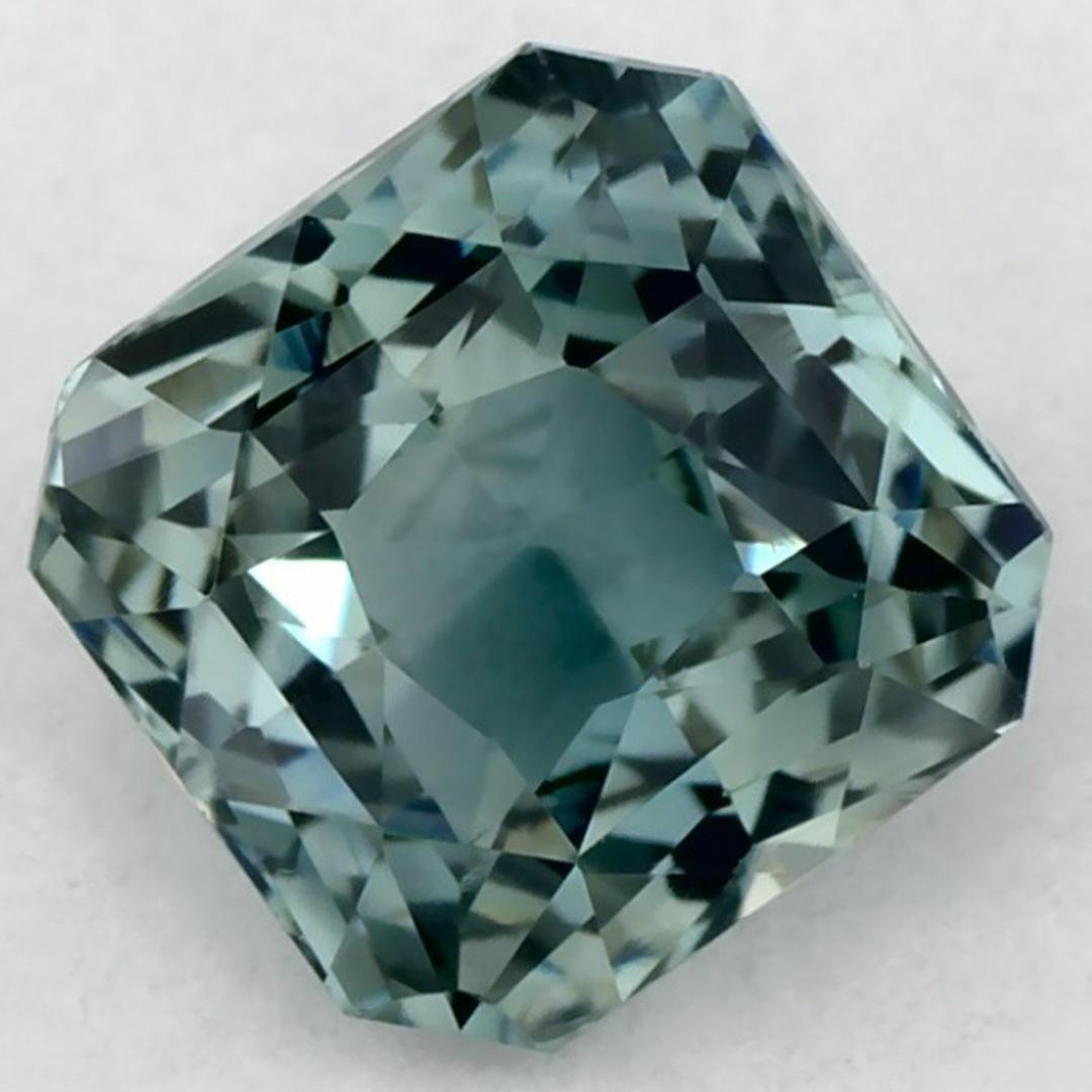 1.36 Ct Green Sapphire Octagon Cut Loose Gemstone (Achteckschliff) im Angebot
