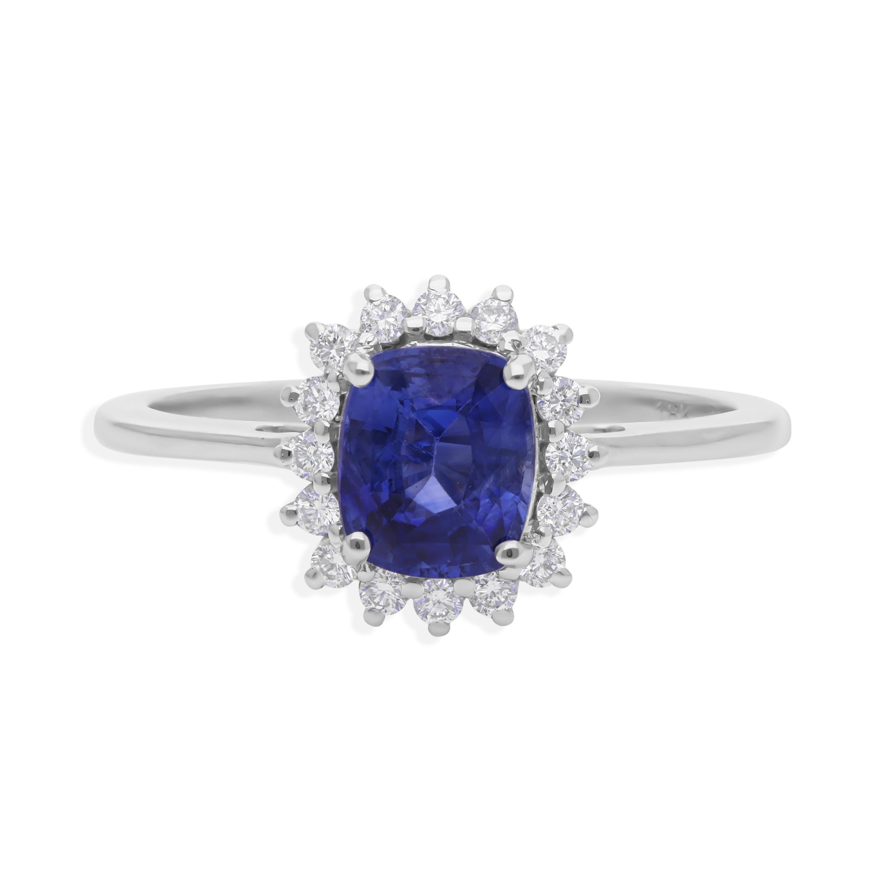 En venta: Anillo de compromiso con halo de diamantes y zafiro azul natural de 1,36 quilates en oro blanco de 18 quilates  3