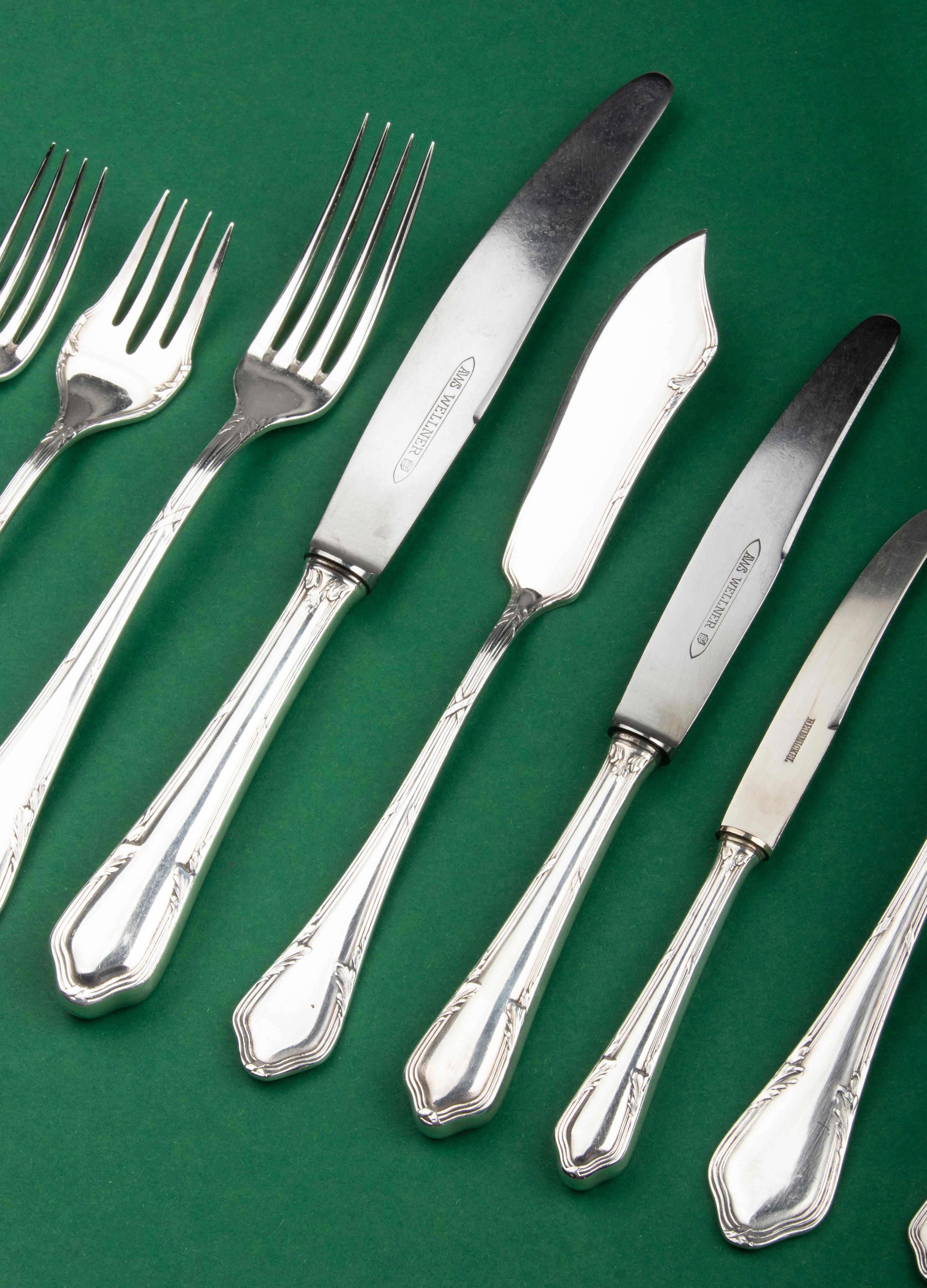 German 136-Piece Set of Silver Plated Flatware in Canteen made by Wellner For Sale