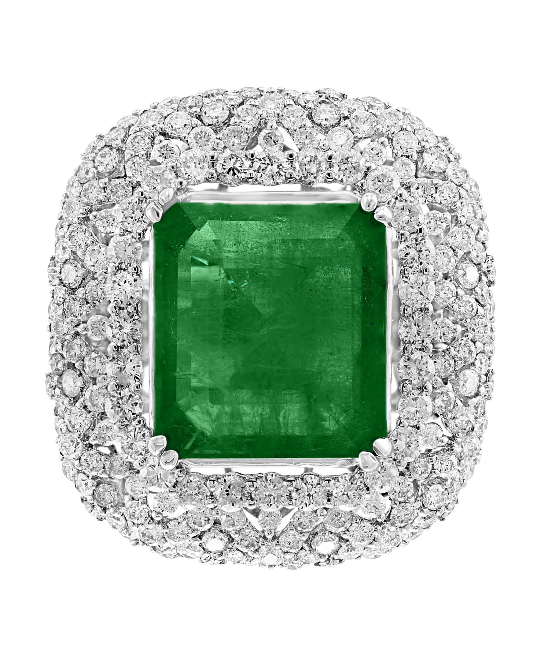  13.62 Carat  Emerald Cut  Emerald And 4.5 Carat Diamond 18K Gold Cocktail Ring  In Excellent Condition In New York, NY