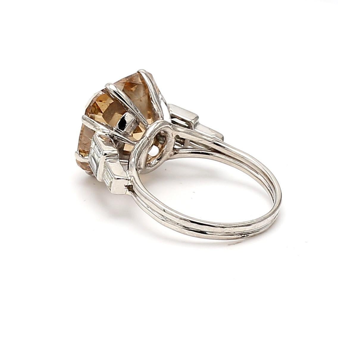 Women's or Men's 13.63 Carat Cushion Cut Fancy Deep Brown Yellow-G VS1 Diamond Plat Cocktail Ring For Sale