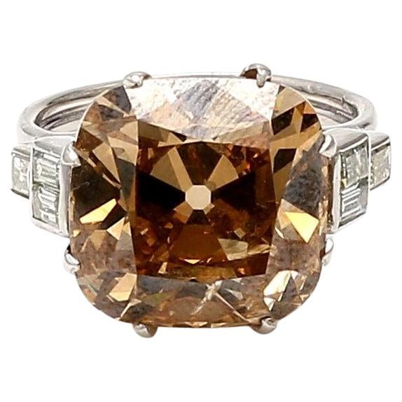 13.63 Carat Cushion Cut Fancy Deep Brown Yellow-G VS1 Diamond Plat Cocktail Ring For Sale