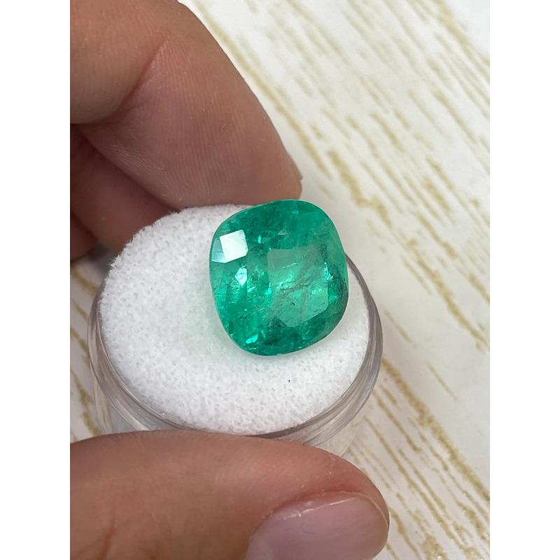 Modern 13.63 Carat Medium Green Colombian Emerald - Cushion Cut May Birthstone Gem For Sale