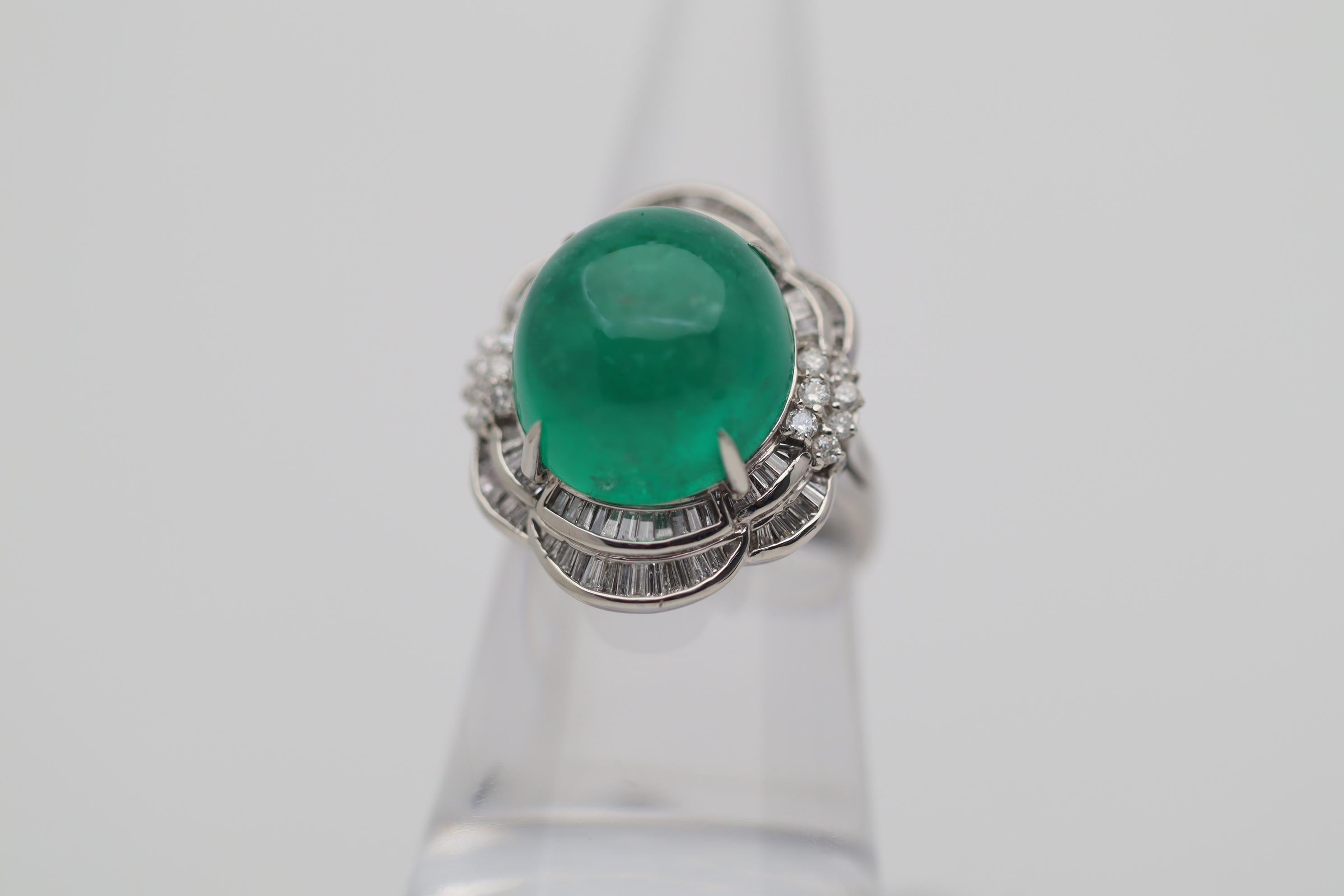 Women's or Men's 13.65 Carat Cabochon Emerald Diamond Platinum Cocktail Ring
