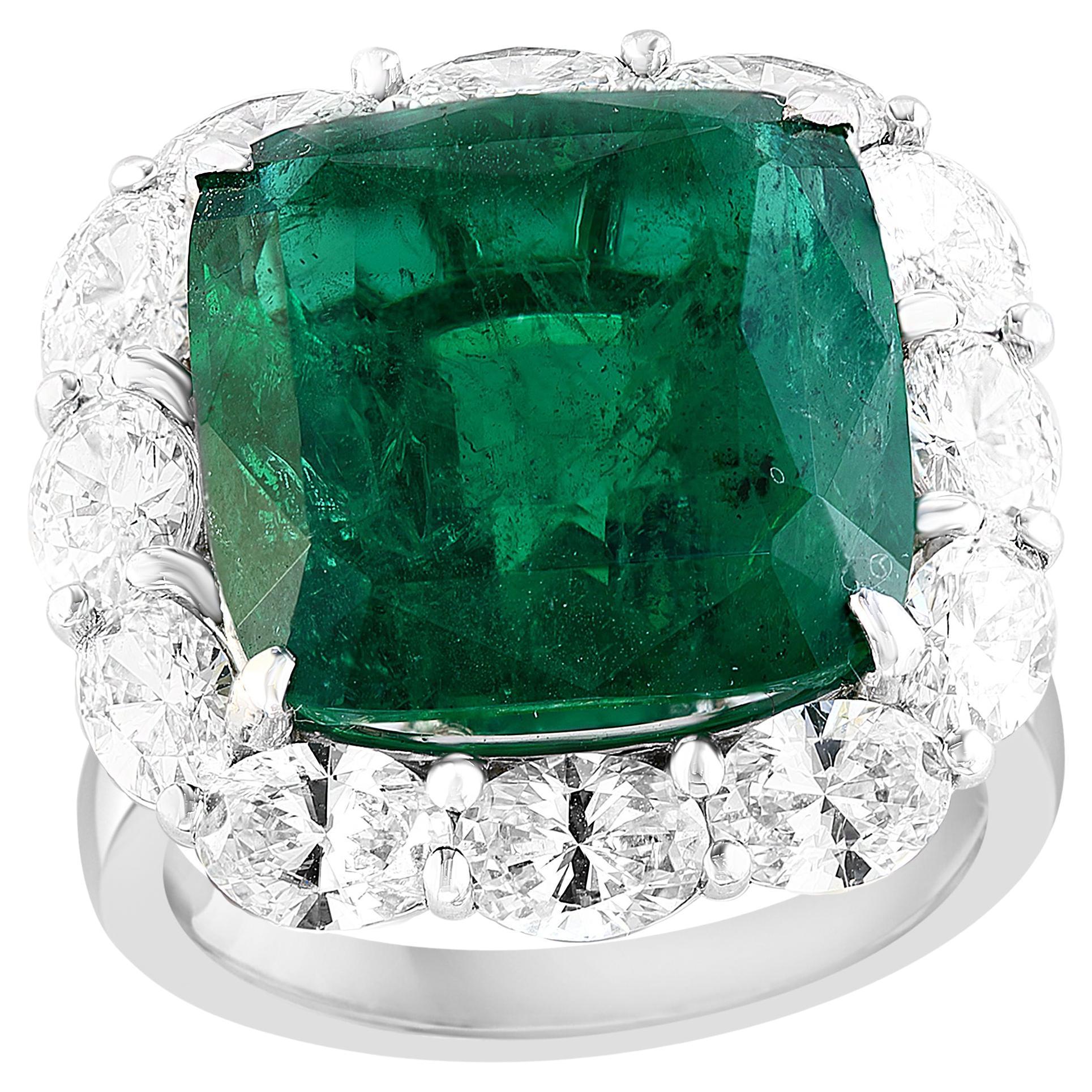 Bague de fiançailles en platine de 13,65 carats avec diamant émeraude taillé en coussin