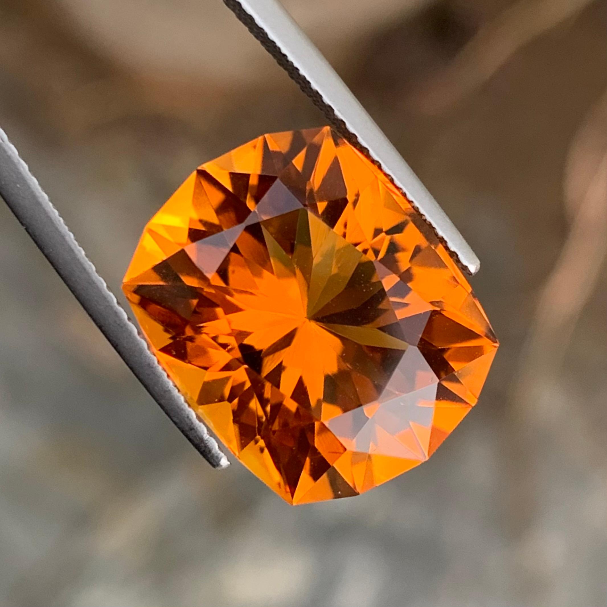 Hexagon Cut 13.65 Carats Deep Orange Loose Mandarin Citrine Fancy Cut For Jewellery Making  For Sale