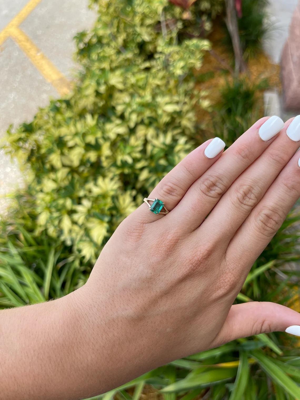 1,36 Karat Realer Smaragd-Emerald-Schliff Solitär geteilter Schaft Goldring 14K Geschenk im Angebot 1