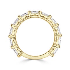1.36ct Oval Cut Diamond Wedding Band in 18k Yellow Gold