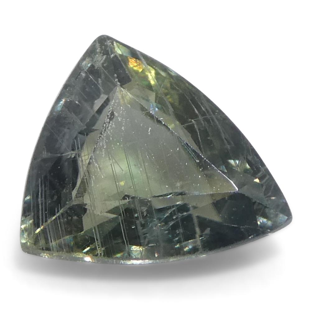 Zafiro verde trillón/triángulo de 1,36 ct de África Oriental en venta 3