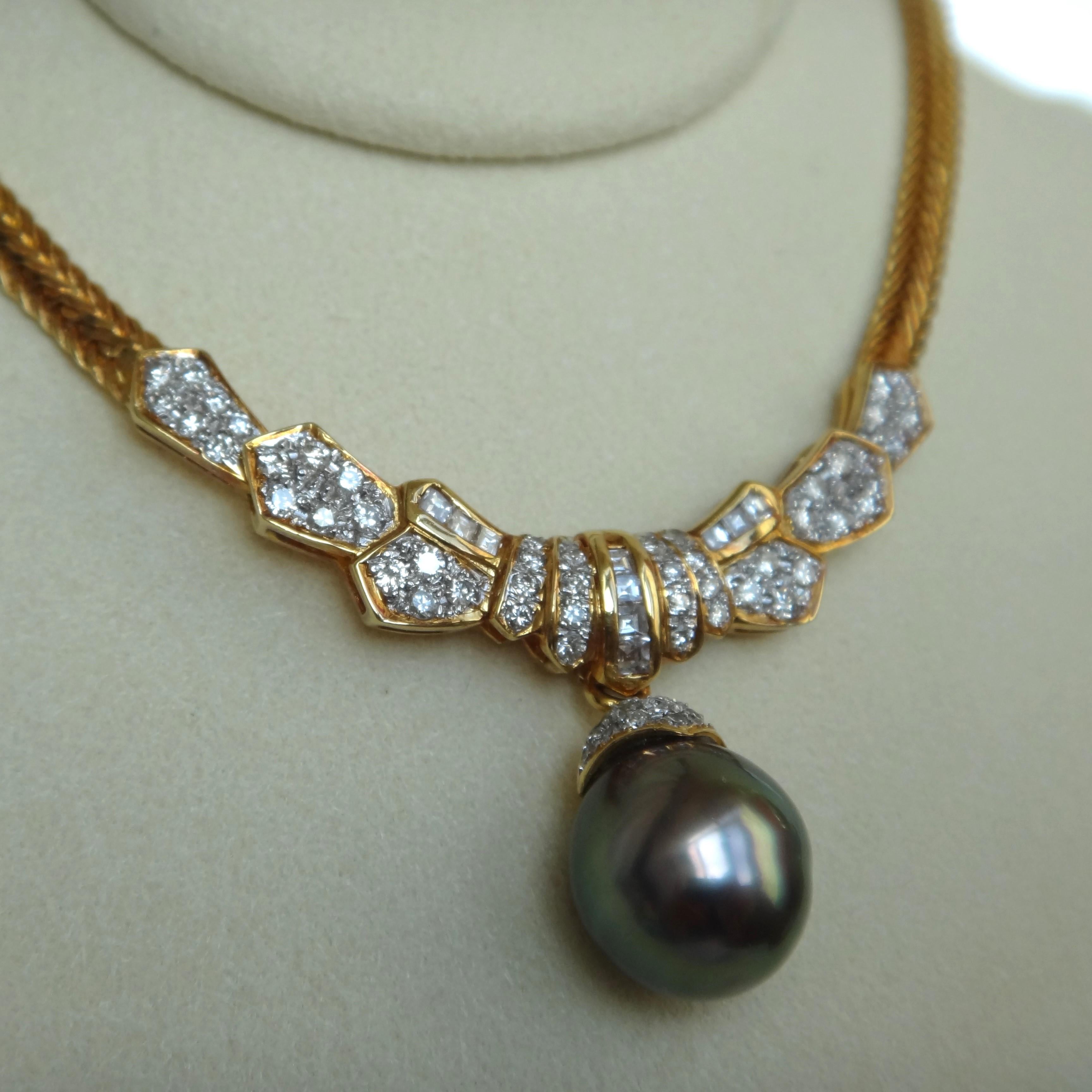 1.36CTS Diamand Tahitian Black Pearl 18K Gold Necklace Italy Made  For Sale 1