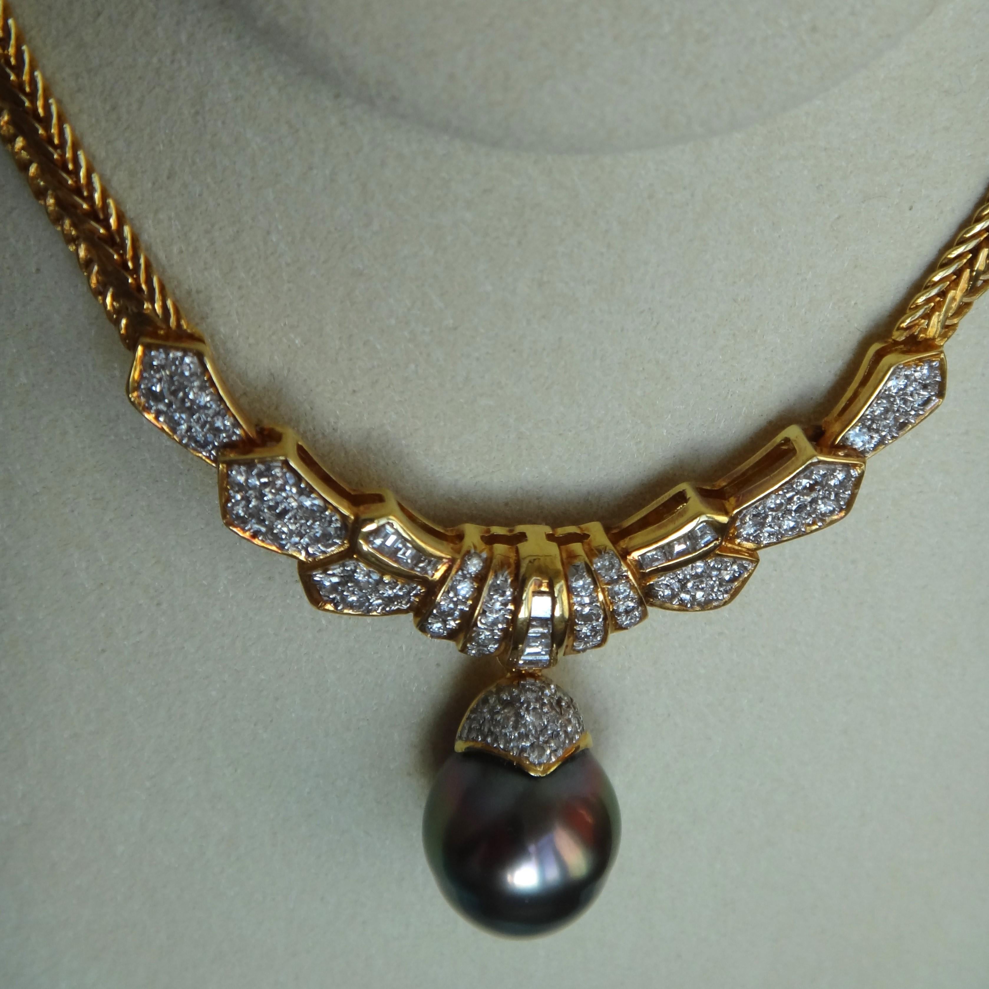 1.36CTS Diamand Tahitian Black Pearl 18K Gold Necklace Italy Made  For Sale 2