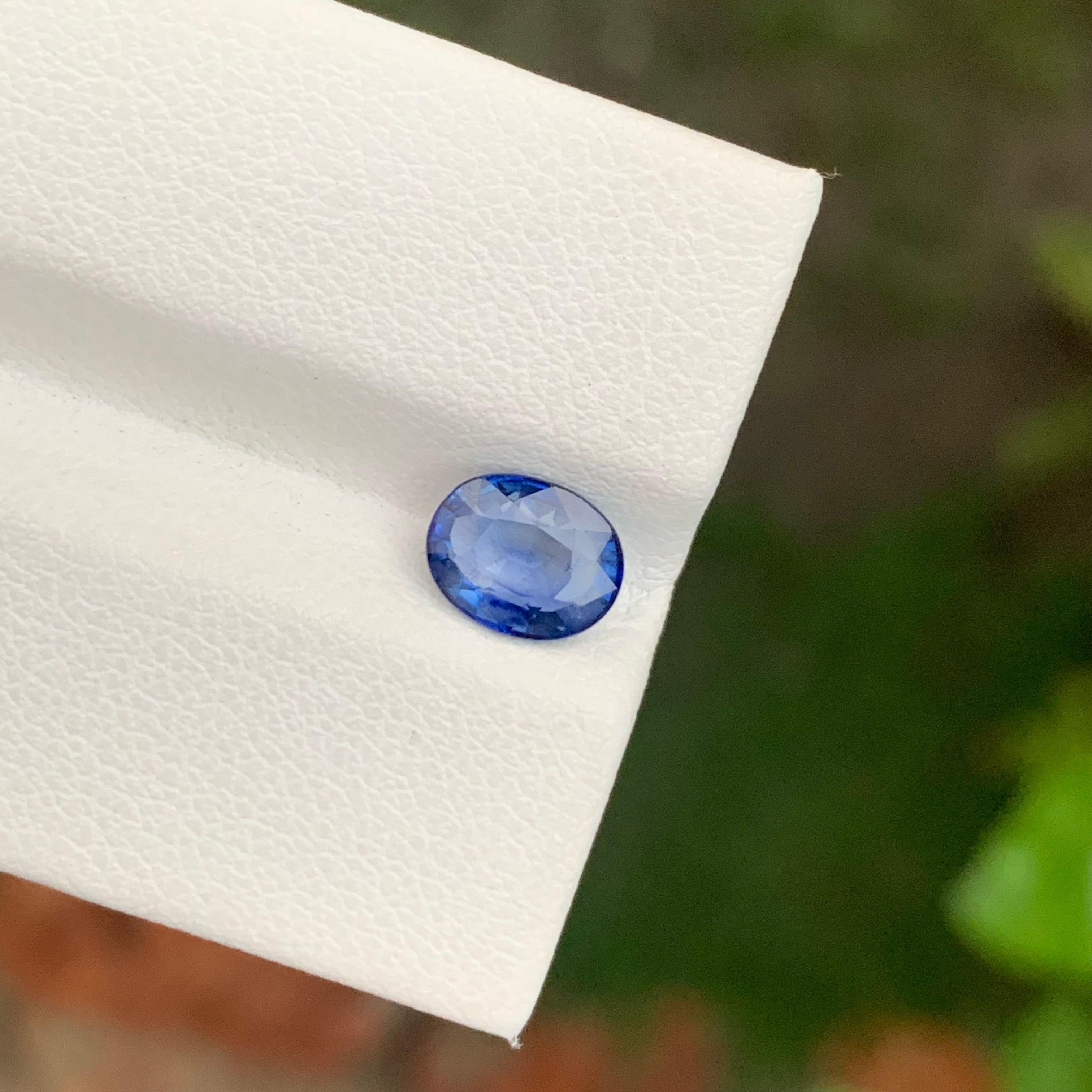 1.37 Carat Certified Loose Sapphire Oval Shape Gem For Engagement Ring For Sale 1