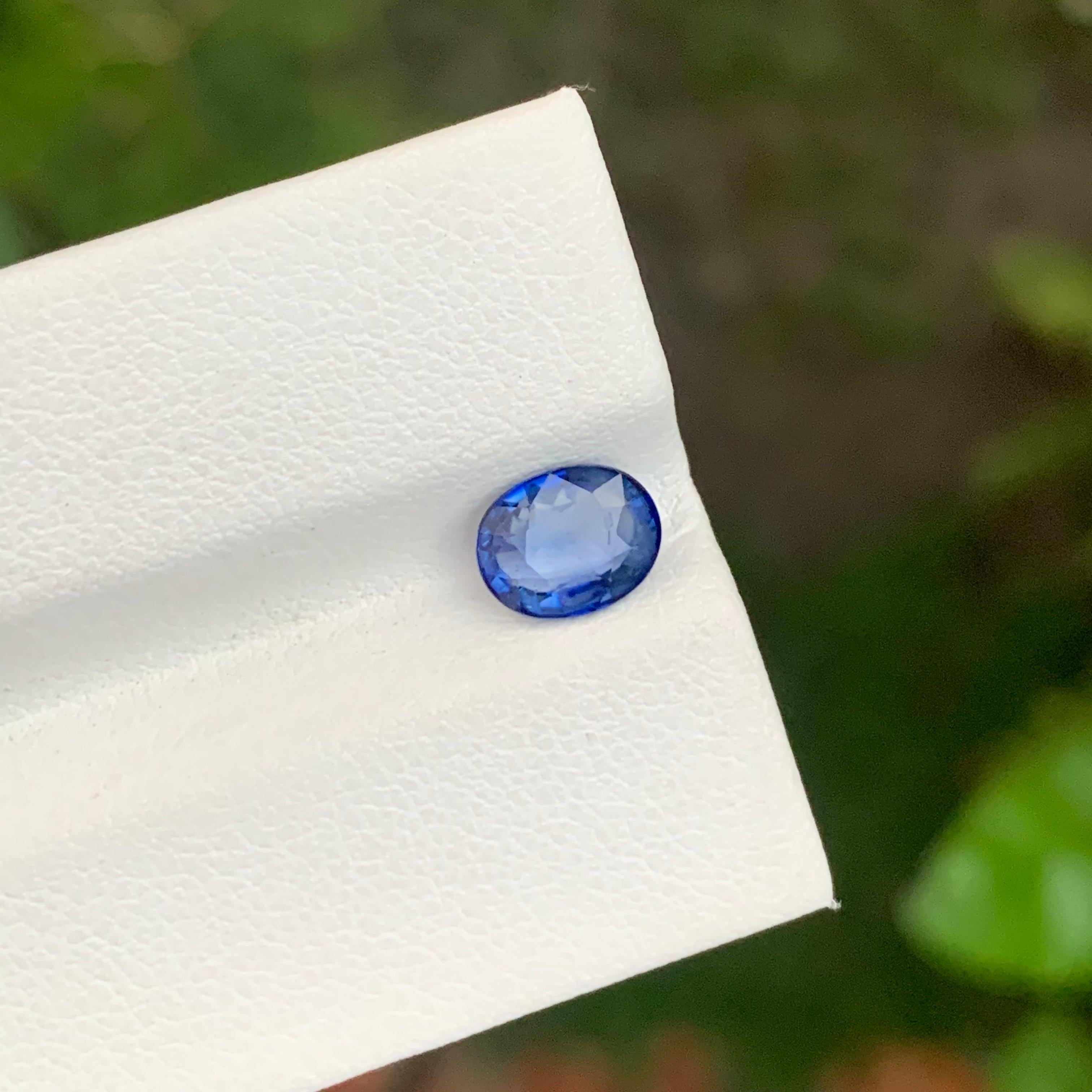 1.37 Carat Certified Loose Sapphire Oval Shape Gem For Engagement Ring For Sale 3