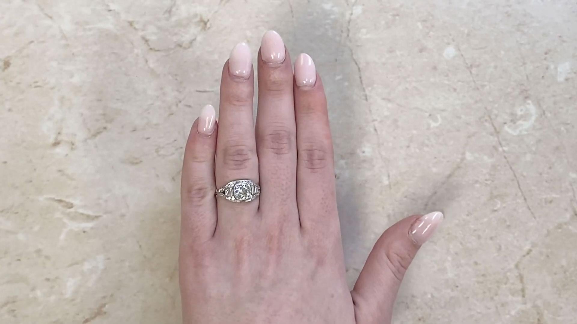 Cushion Cut Diamond Engagement Ring (Approx. 1.30-Carats), Platinum For Sale 3