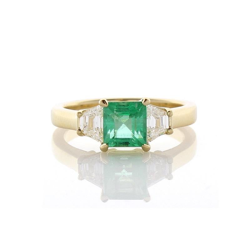 Contemporary 1.37 Carat Emerald Cut Emerald and Diamond Cocktail Ring in 18 Karat Yellow Gold