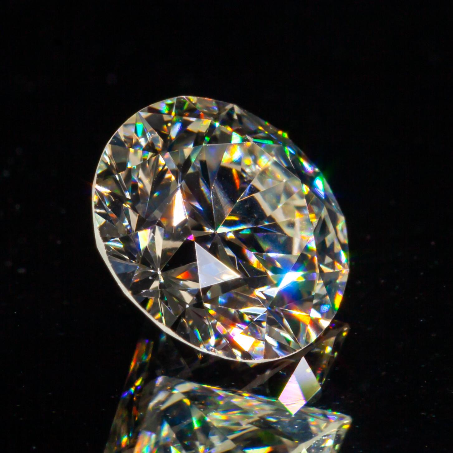 Diamant taille ronde brillant de 1,37 carat non serti K/VS2 certifié GIA

Informations générales sur le diamant
Taille du diamant : Brilliante ronde
Dimensions : 7.17  x  7.11  -  4.49 mm

Résultats de la classification des diamants
Poids en carats