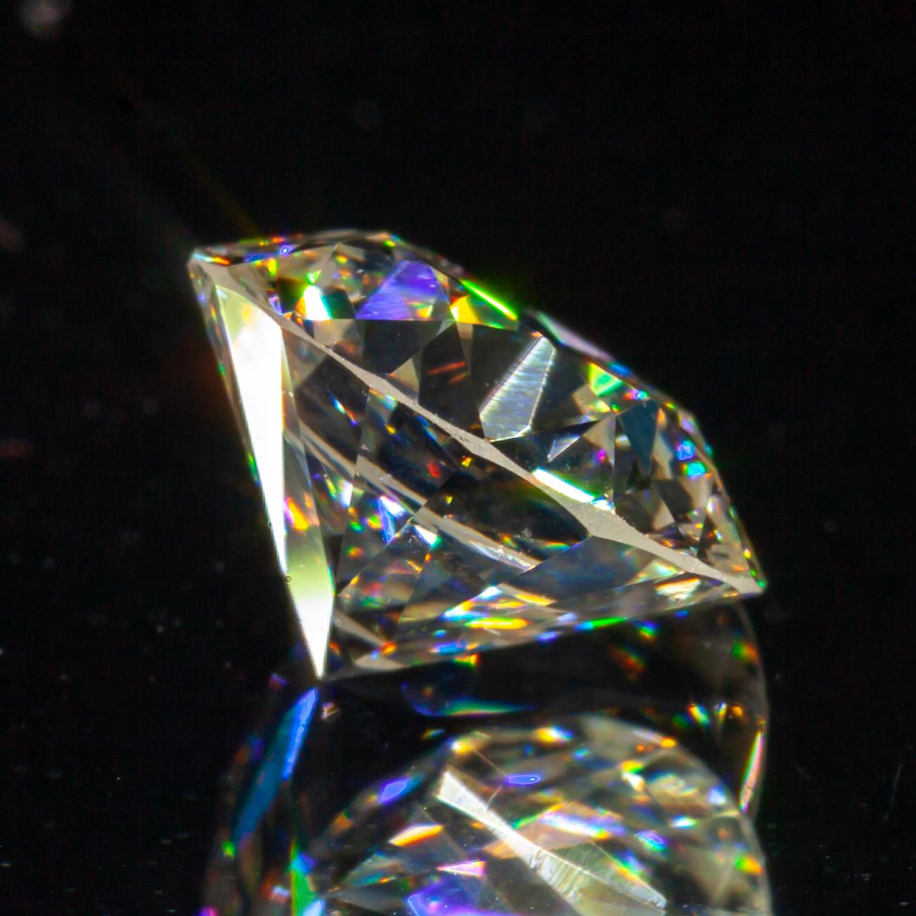 Diamant taille ronde brillant de 1,37 carat non serti K/VS2 certifié GIA Excellent état - En vente à Sherman Oaks, CA