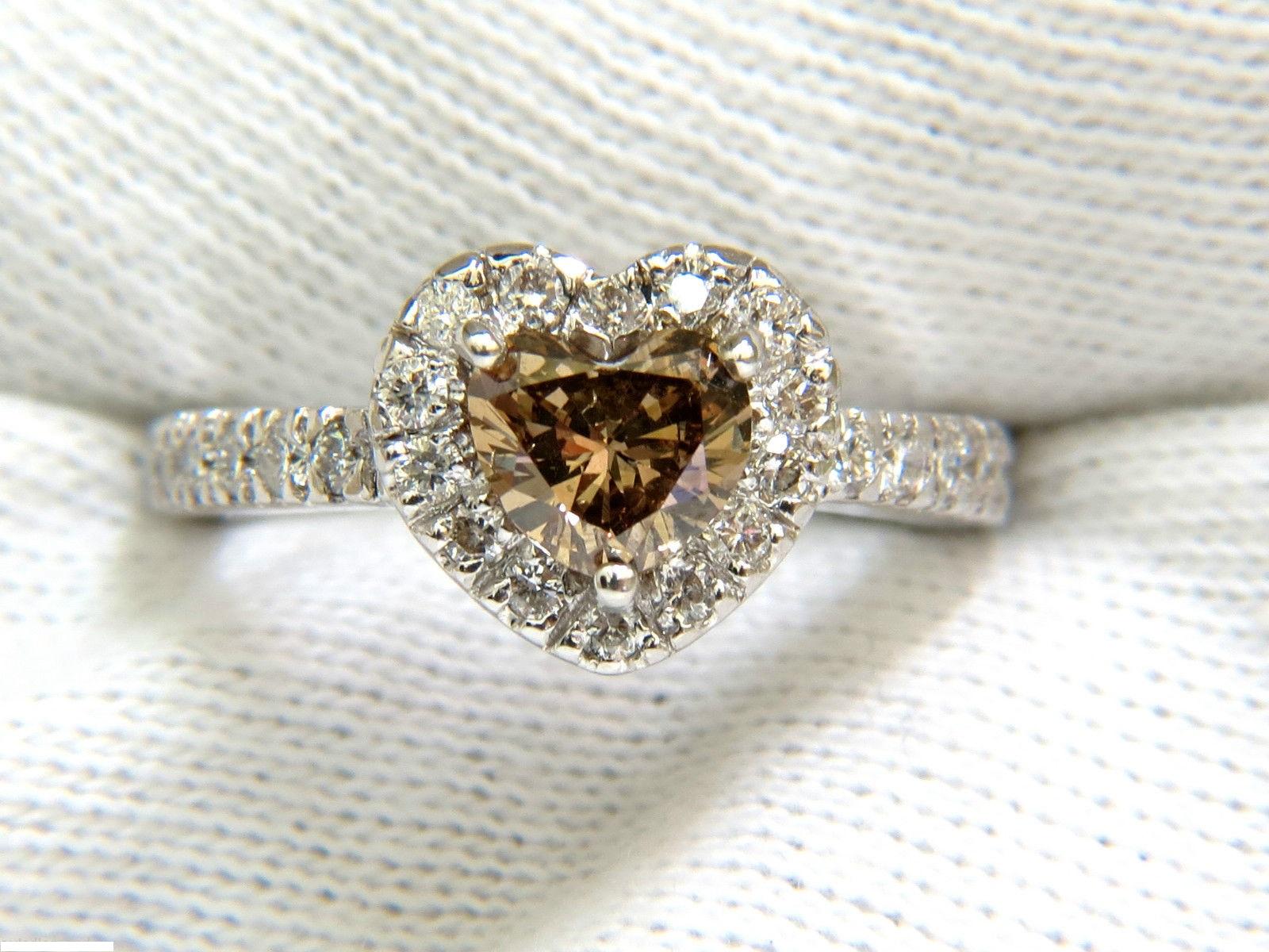 1.37 Carat Natural Fancy Bright Brown Heart Cut Halo Diamond Ring 14 Karat VS In New Condition For Sale In New York, NY