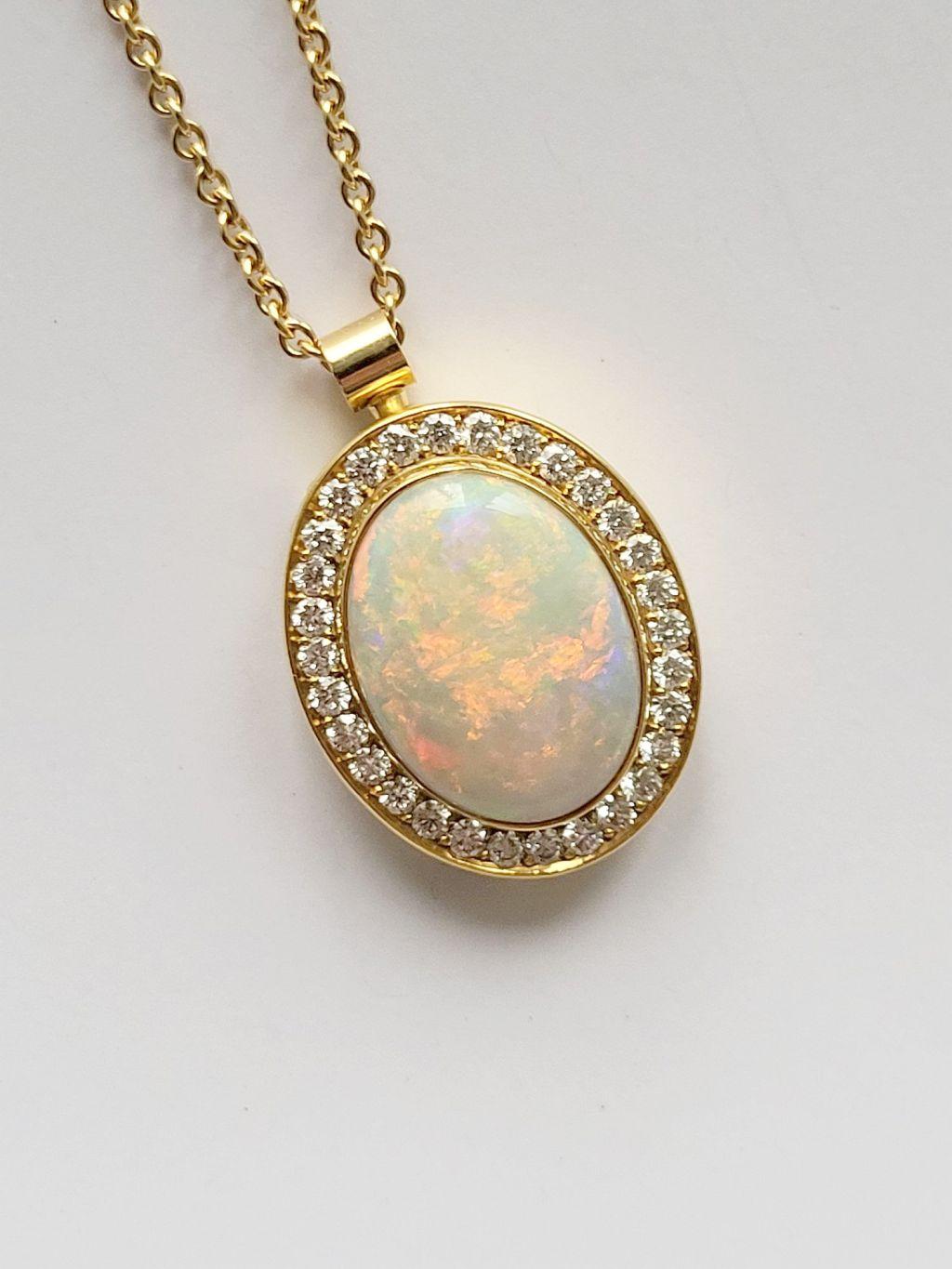 Halskette aus Southsea Harlekin mit 13,7 Karat Opal-Diamanten ca. 1,7-1.9 Karat  im Angebot 4