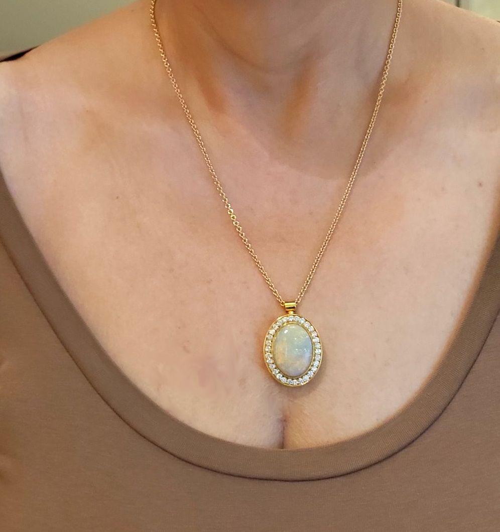 13.7 Carat Opal Diamonds ca. 1.7-1.9 Carats Southsea Harlekin Pearl Necklace  For Sale 5