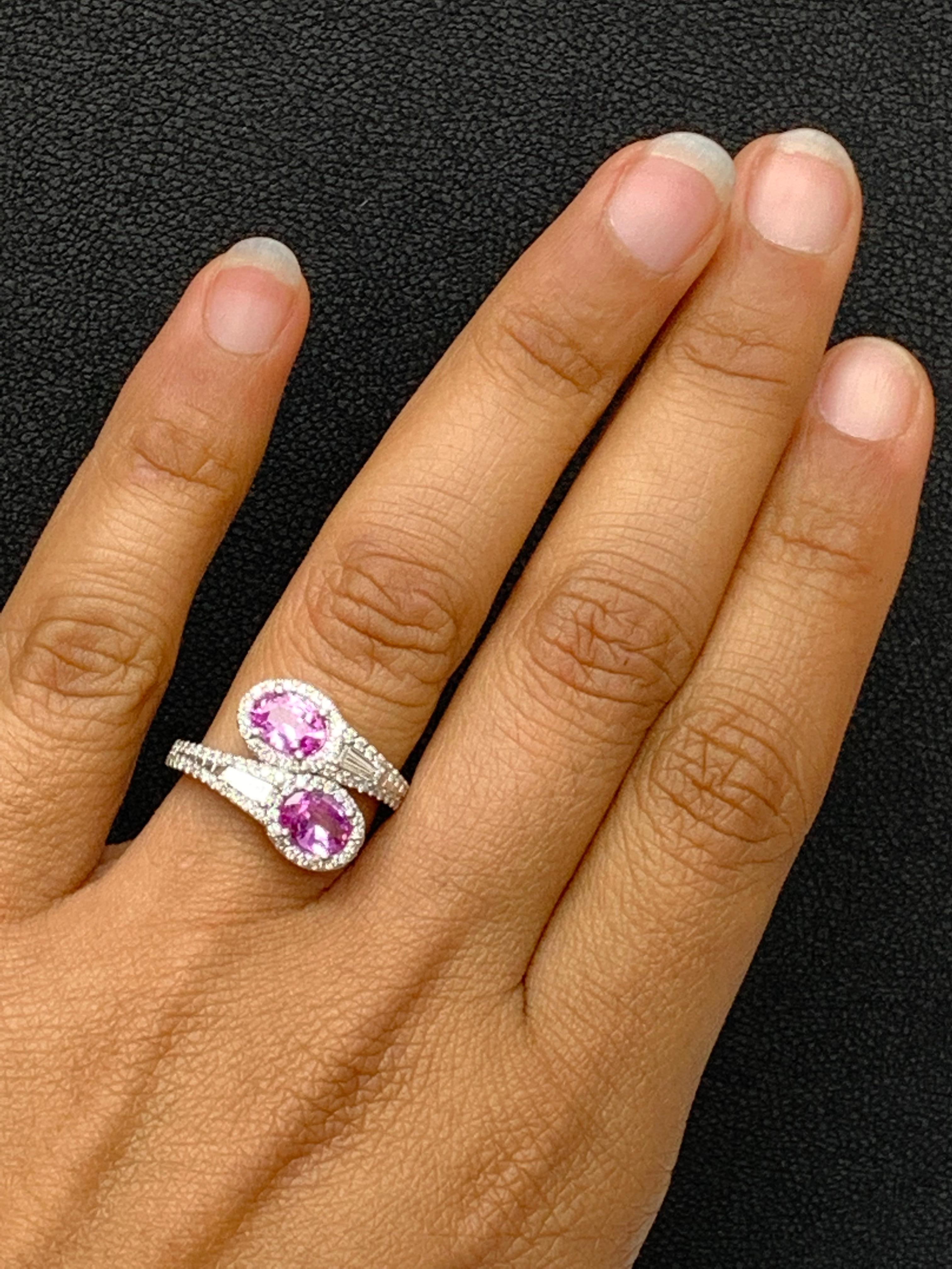 1.37 Carat Ovalcut Pink Sapphire Diamond Toi Et Moi Engagementring 14K Whitegold For Sale 6