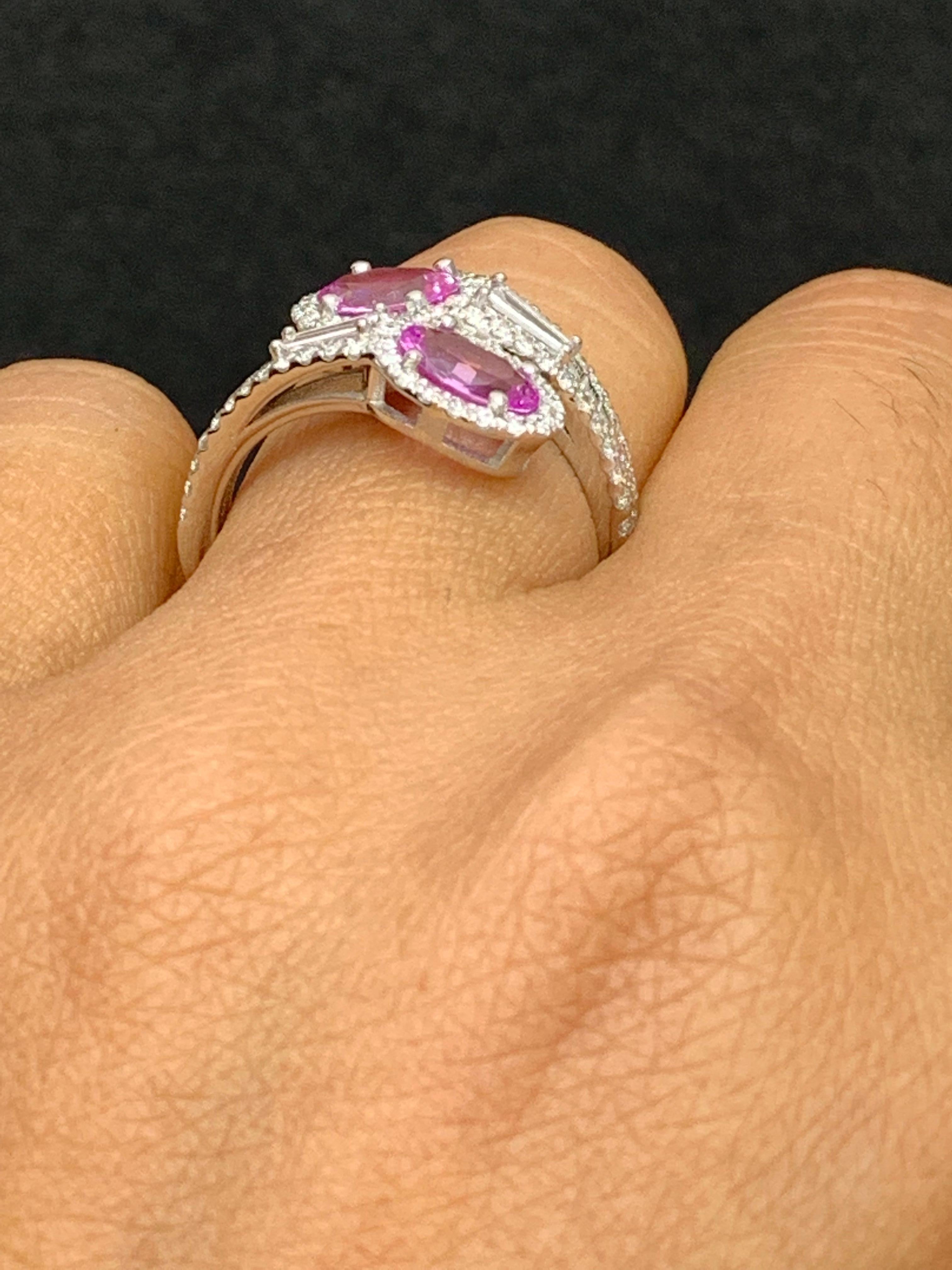 1.37 Carat Ovalcut Pink Sapphire Diamond Toi Et Moi Engagementring 14K Whitegold In New Condition For Sale In NEW YORK, NY