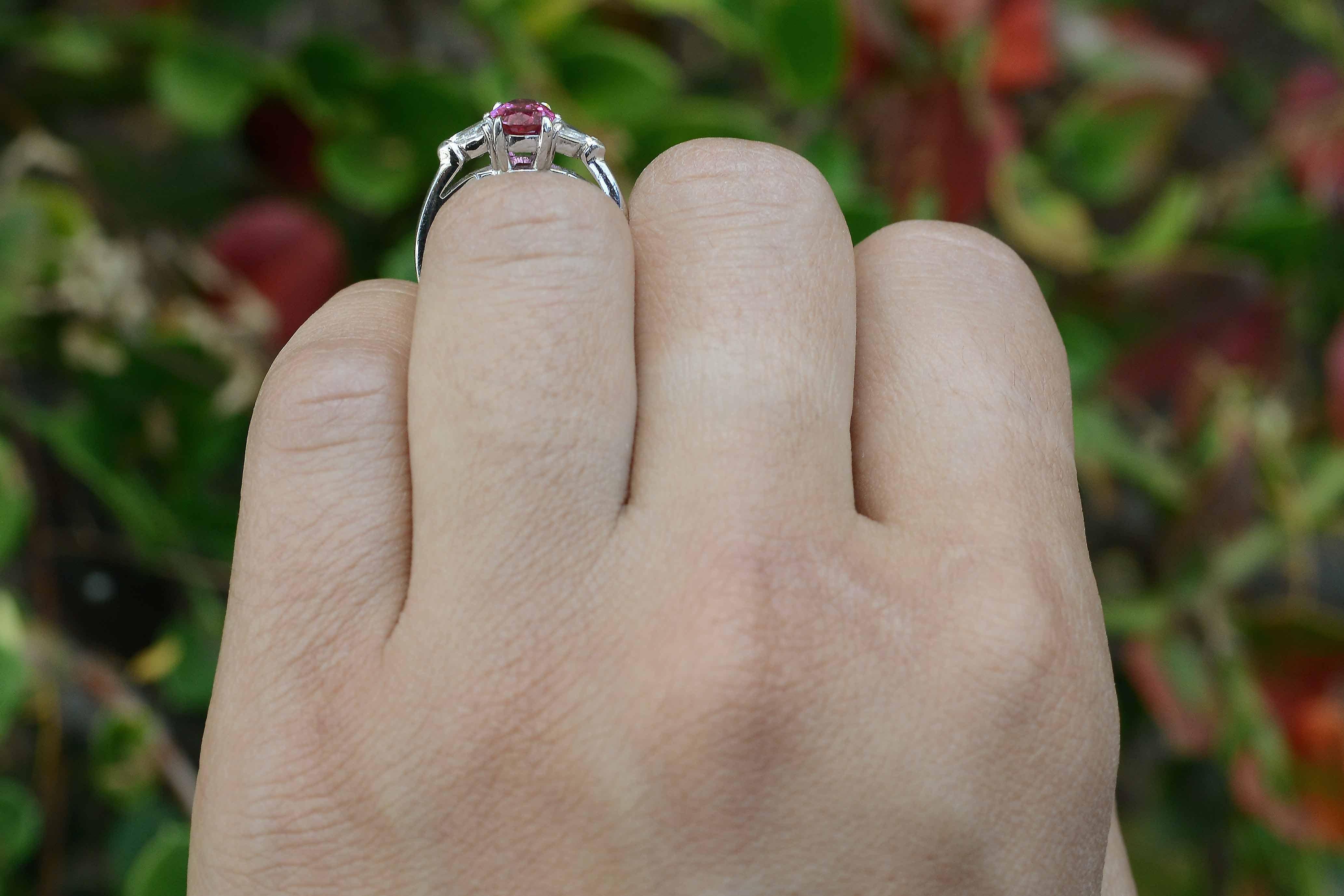 Neoclassical 1.37 Carat Pink Sapphire 3 Stone Engagement Ring For Sale
