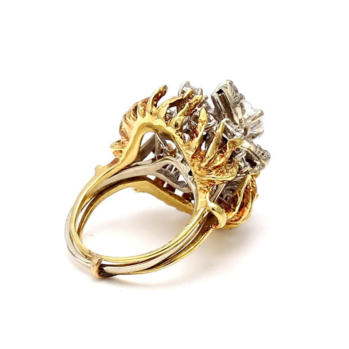 Women's 1.37 Carat Round Brilliant Diamond 18 Karat Two Tone Gold/Platinum Cocktail Ring For Sale