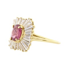 1,37 Karat Rubin Oval & Diamant Ring in 18k Gelbgold