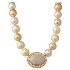 13.7 Carats Opal Diamonds ca. 1.7-1.9 Carats South Sea Harlekin Pearl Necklace
