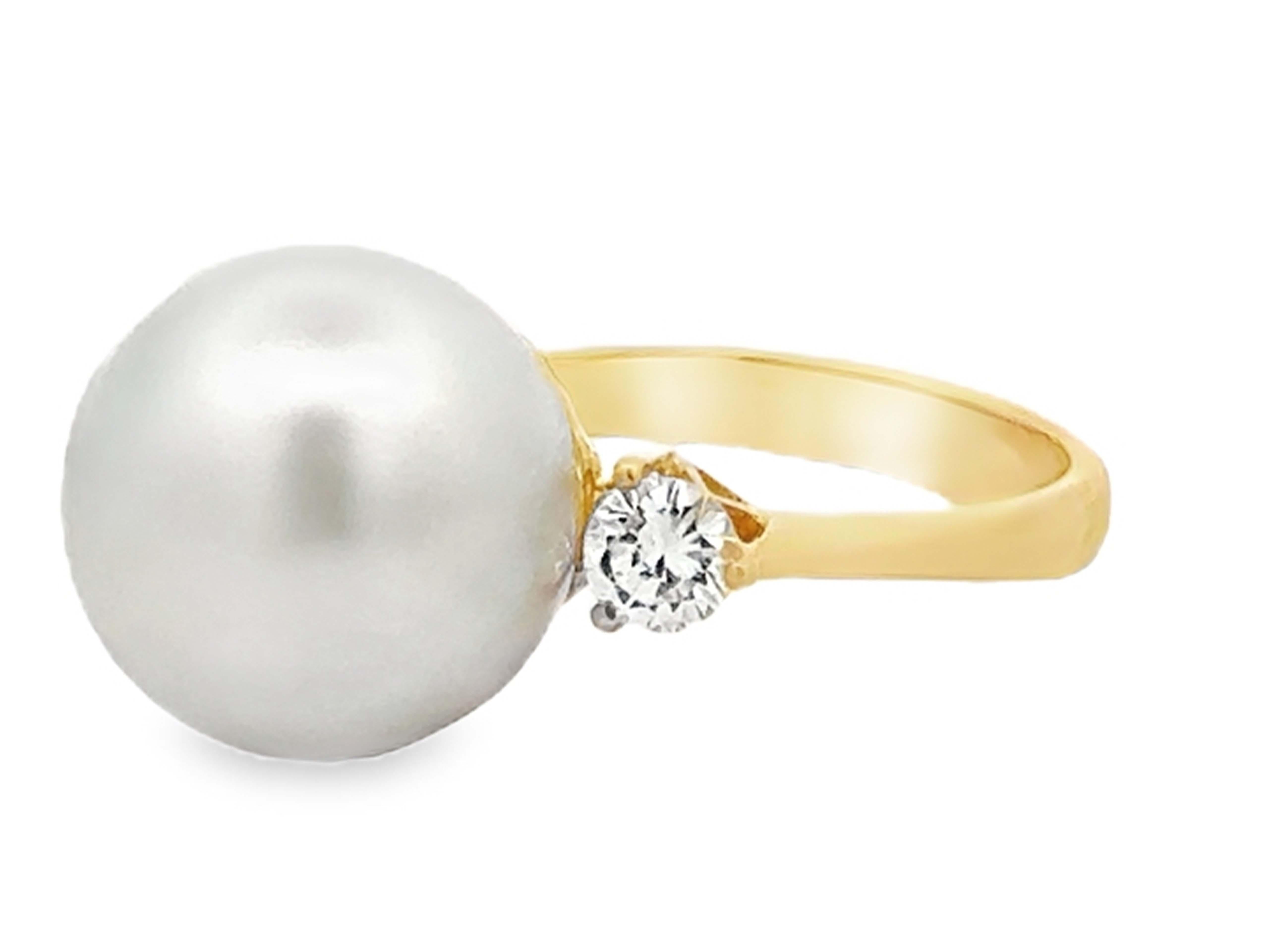 Round Cut 13.7 MM South Sea Pearl 2 Diamond Ring 18k Yellow Gold For Sale