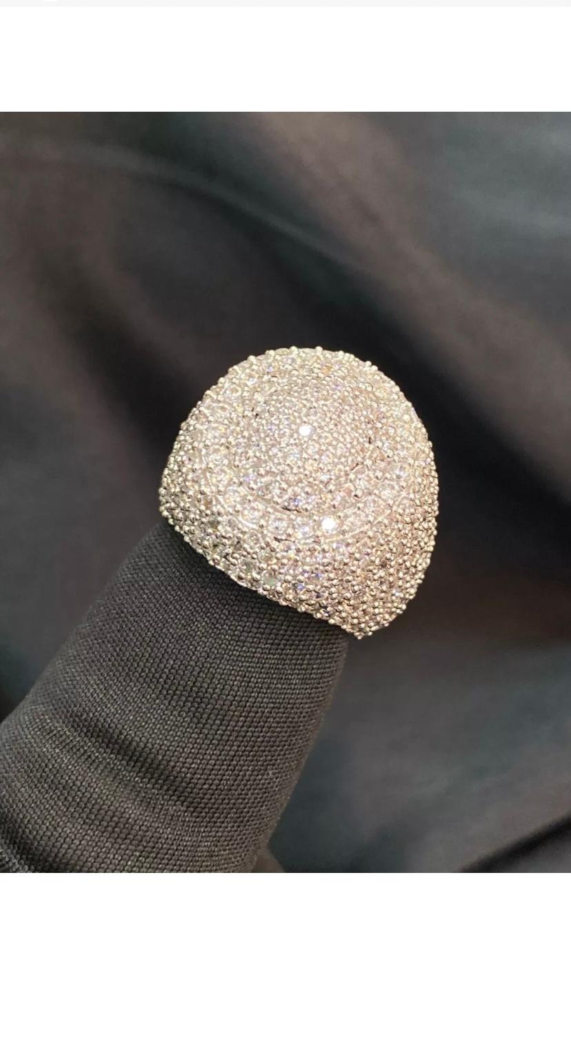 13.70 Carats Round Shape Natural Diamonds Gold Unisex  Ring In New Condition For Sale In Massafra, IT