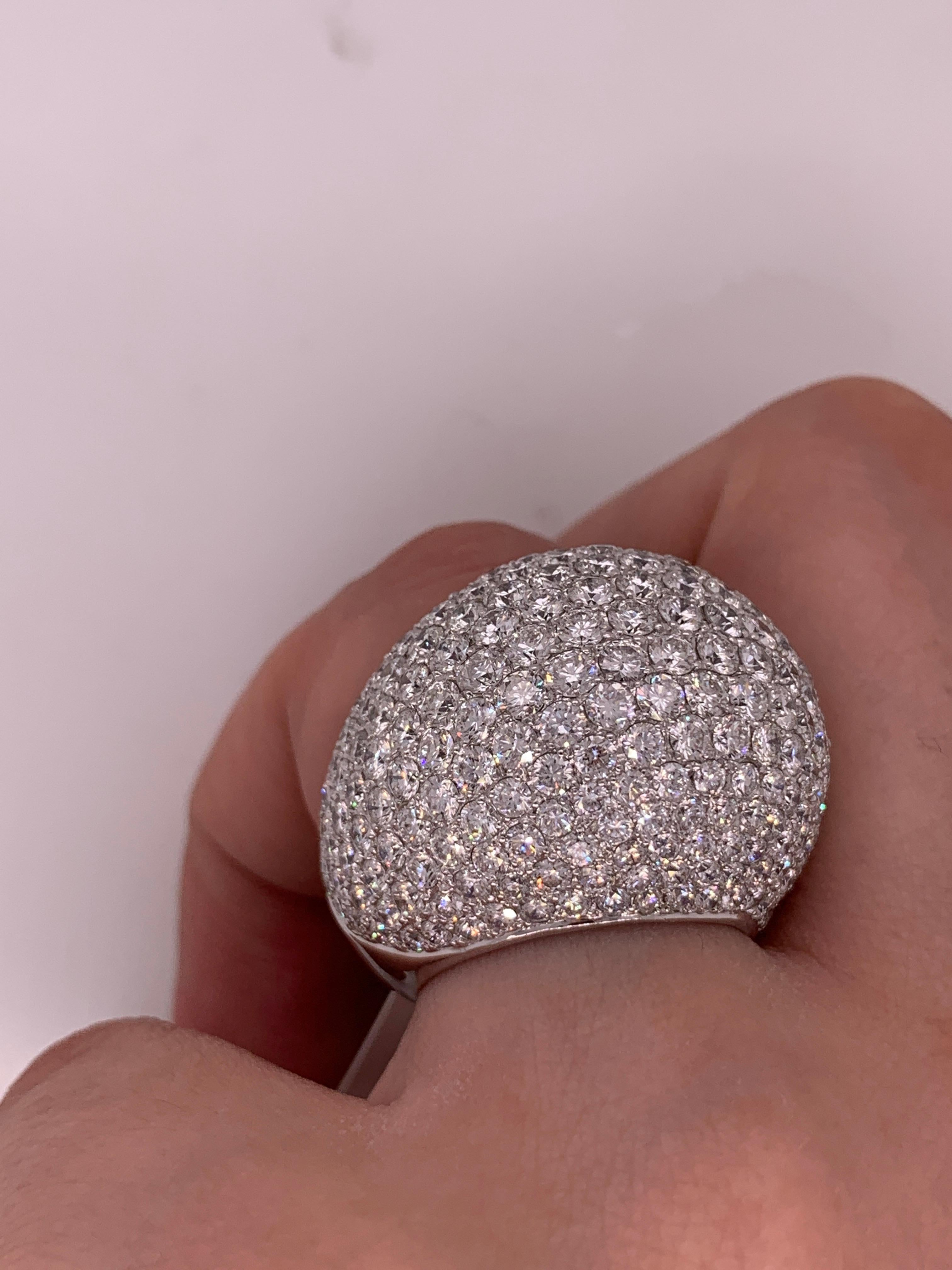 13,71 Karat Kuppel-Diamant-Ring im Angebot 2