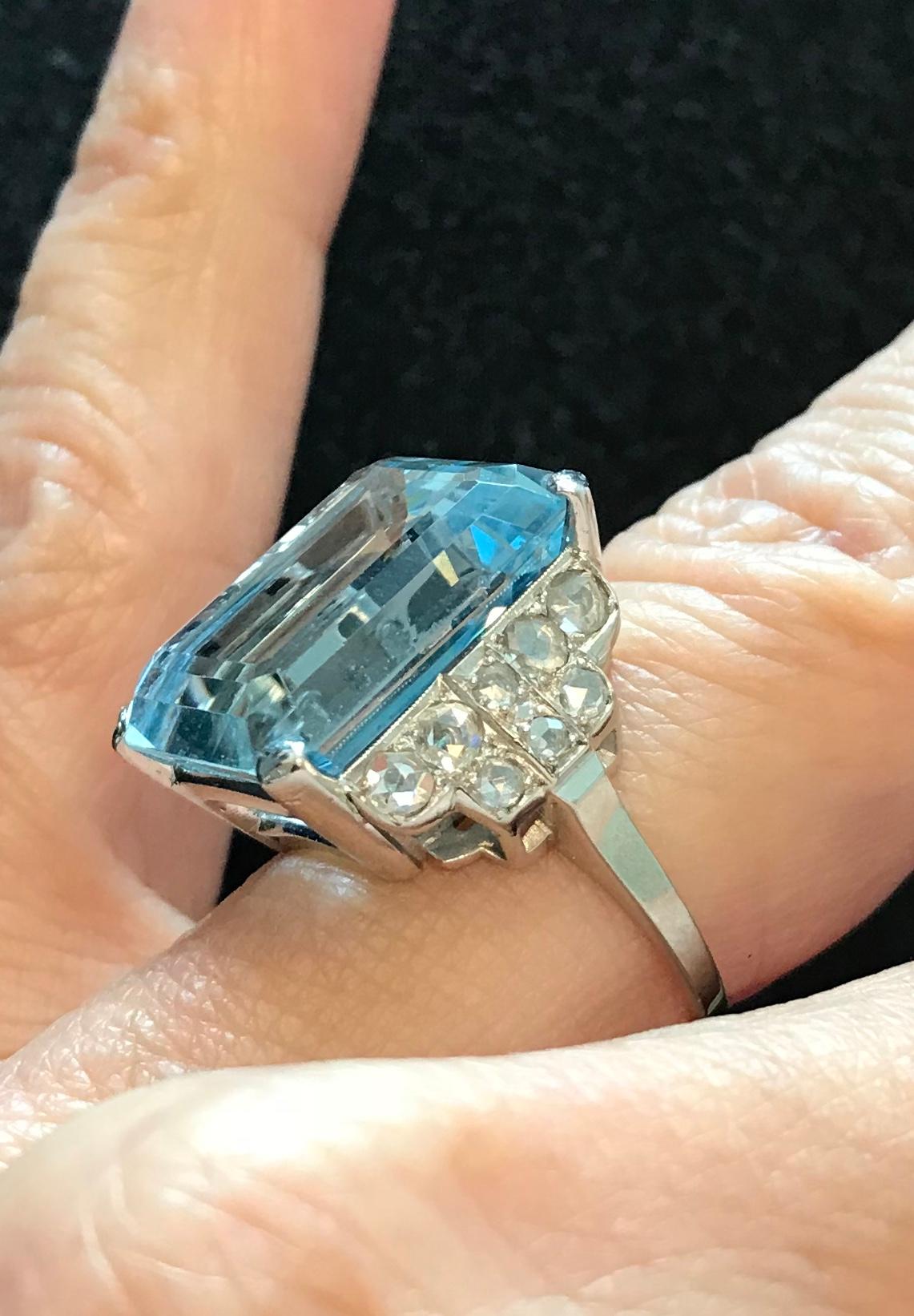 13.75 Carat Aquamarine and Rose Cut Diamonds 18 Karat White Gold Ring 3