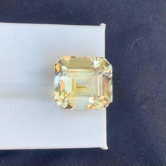 13.75 Carat Natural Loose Light Yellow Citrine Emerald Cut Brazilian Gemstone