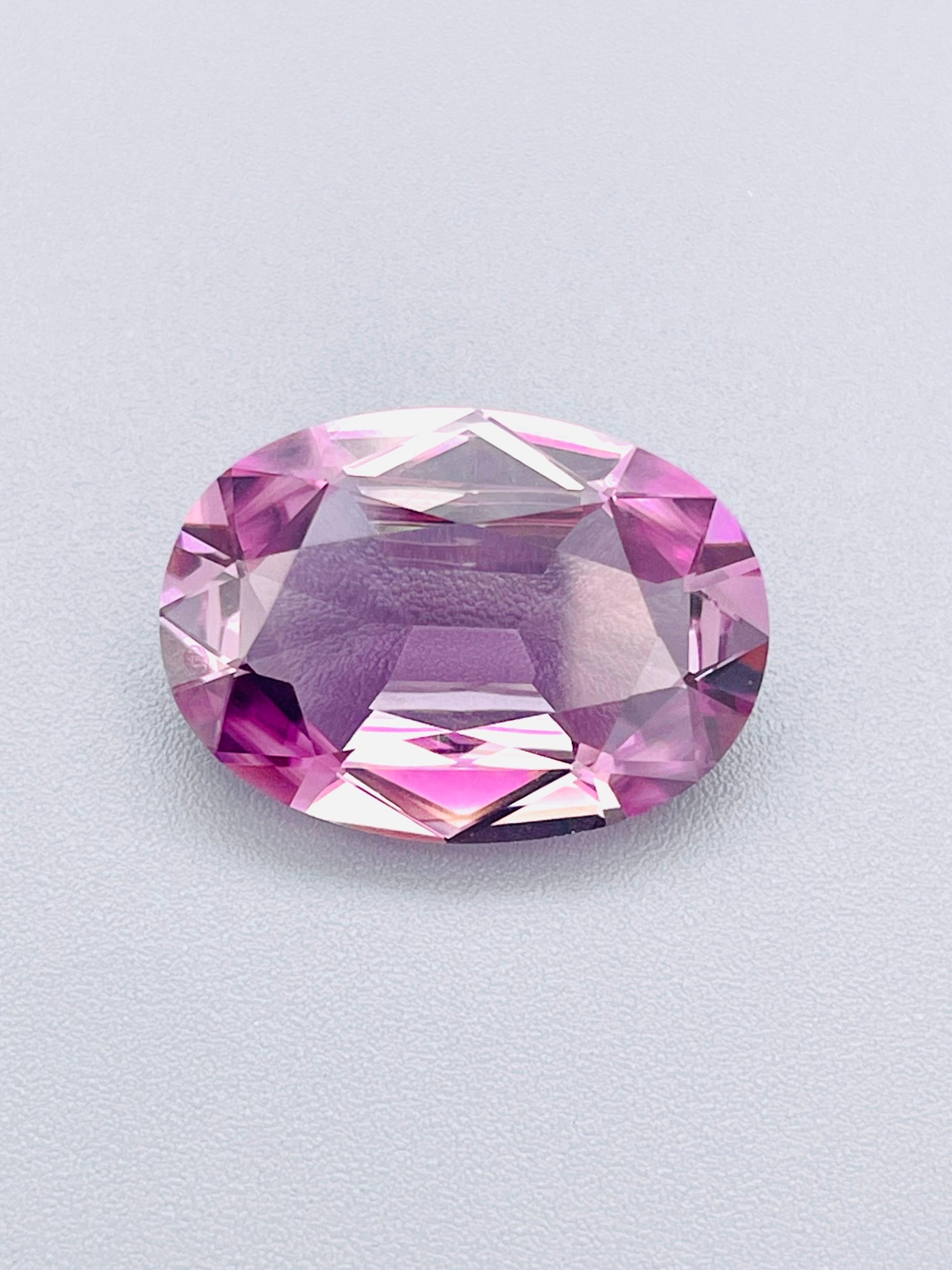 13,76 Ct Dimensioni rare Nature Zultanite Diaspore loop Pulito colore cambia in rosso in vendita 5