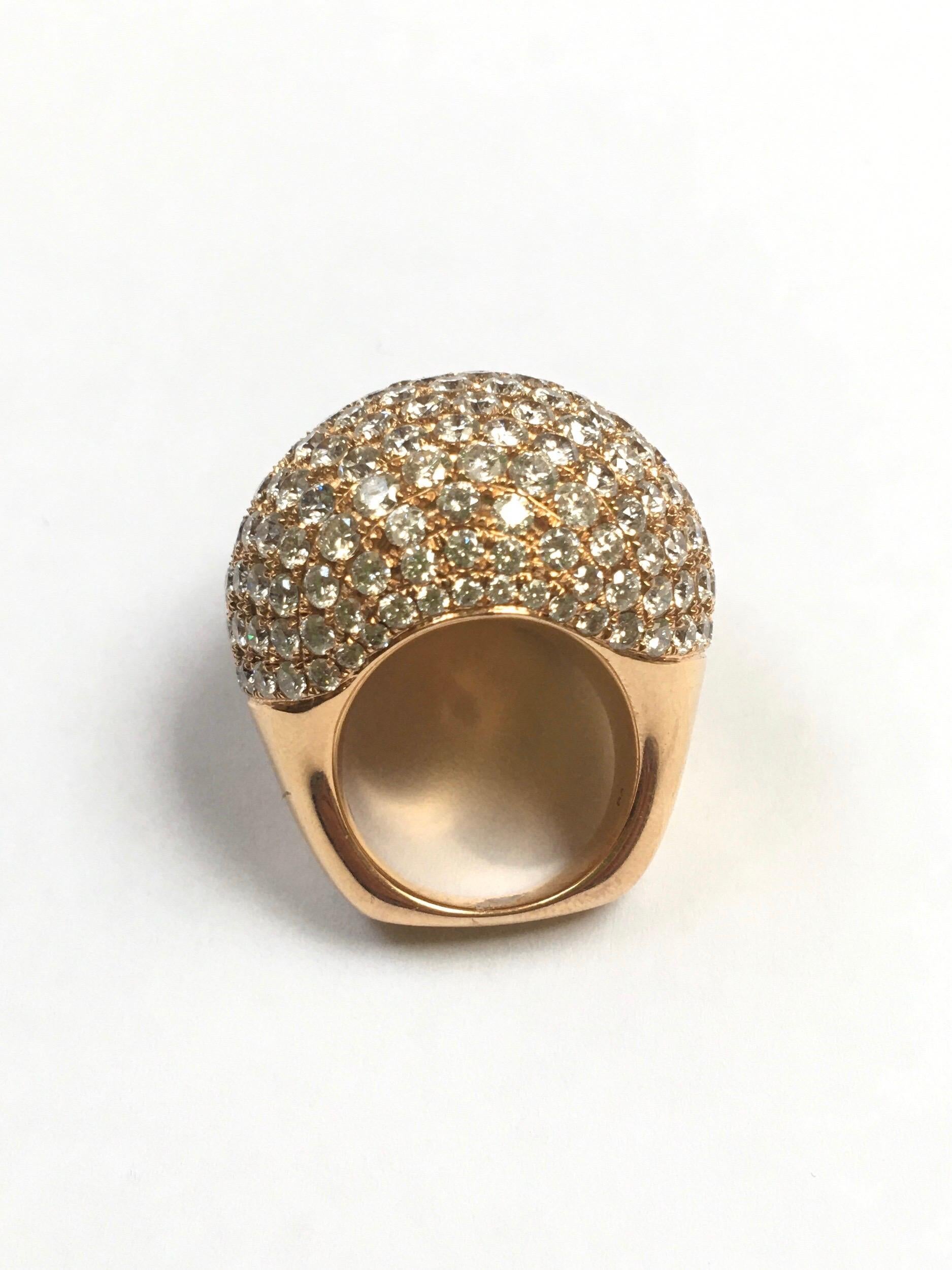 13.79 Carat Round Cut Diamond Bombe Ring in 18 Karat Rose Gold In Excellent Condition For Sale In London, GB
