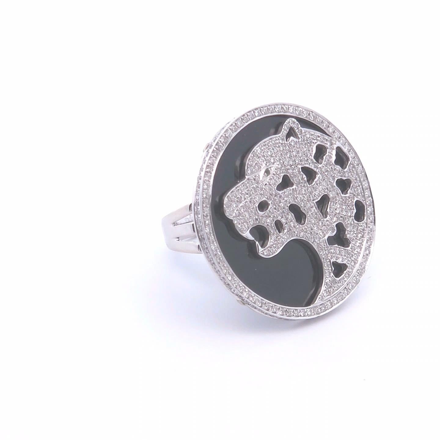 Taglio rotondo Anello Tigre con diamante da 1,37 carati in oro bianco 18 carati in vendita