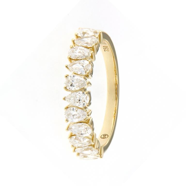 Bague en or jaune 18K avec diamant 1,37cts en forme de poire Neuf - En vente à Hong Kong, HK