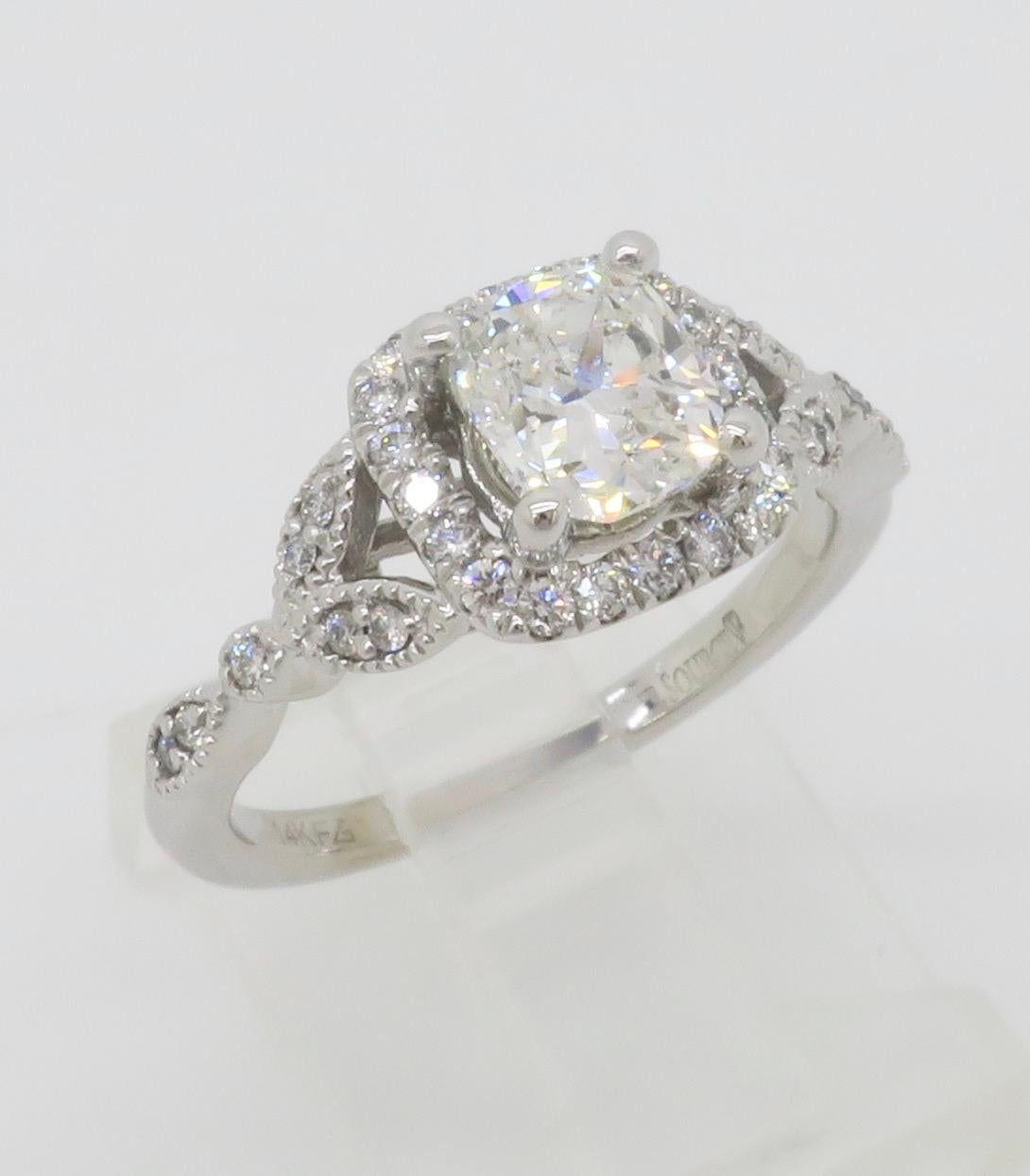 1,37CTW GIA zertifizierter Diamantring mit Kissenschliff 8