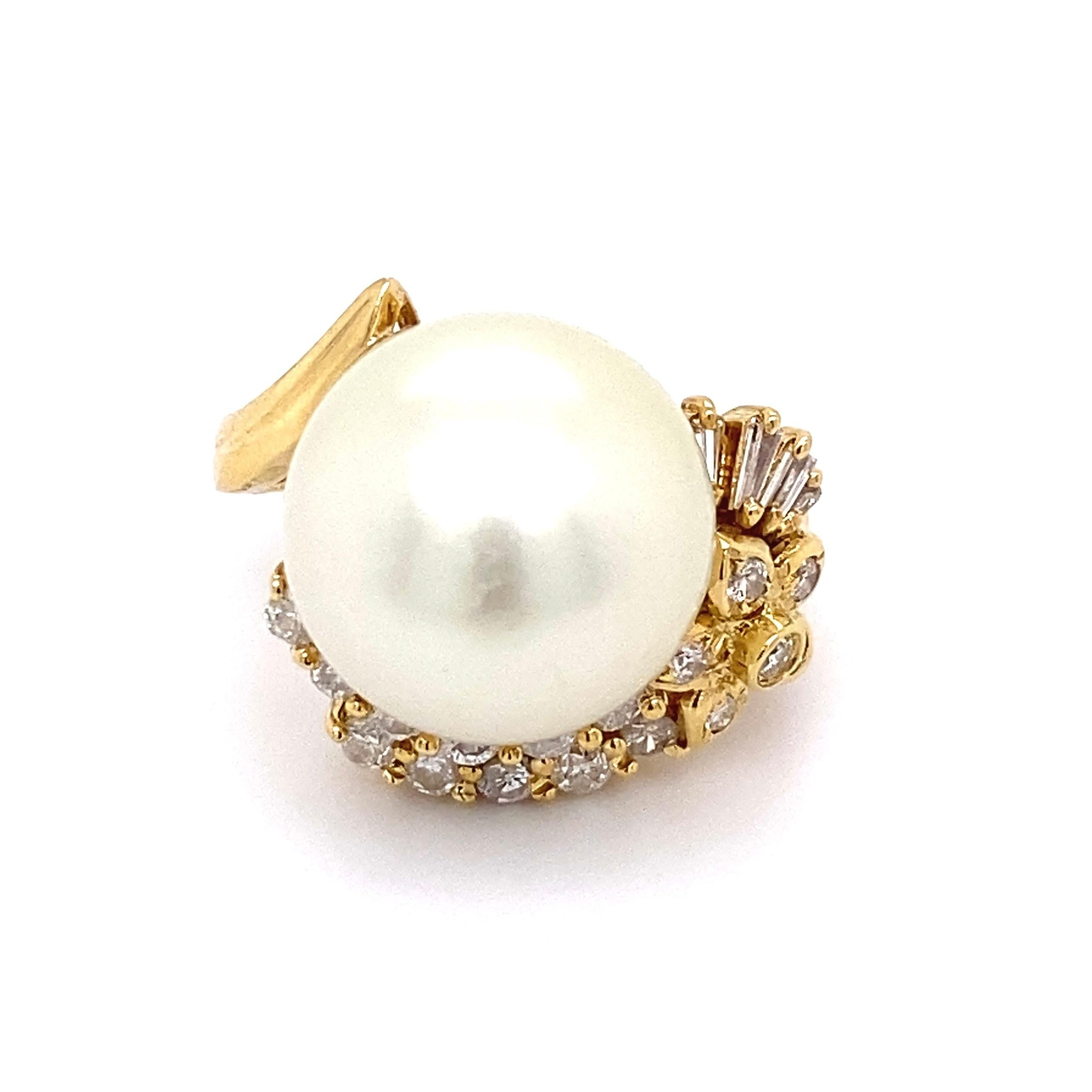 13.7mm South Sea Pearl and Diamond Gold Ring For Sale 1