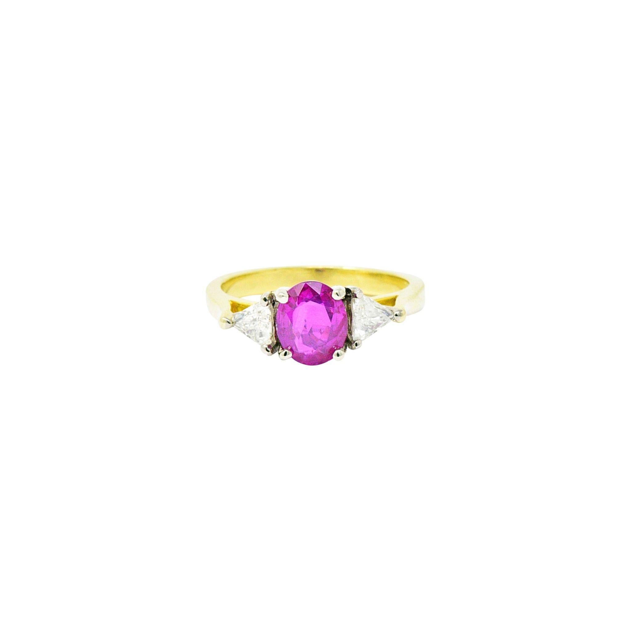 Contemporary 1.68 Carats Burmese Ruby Diamond 18 Karat Gold Ring AGL 1