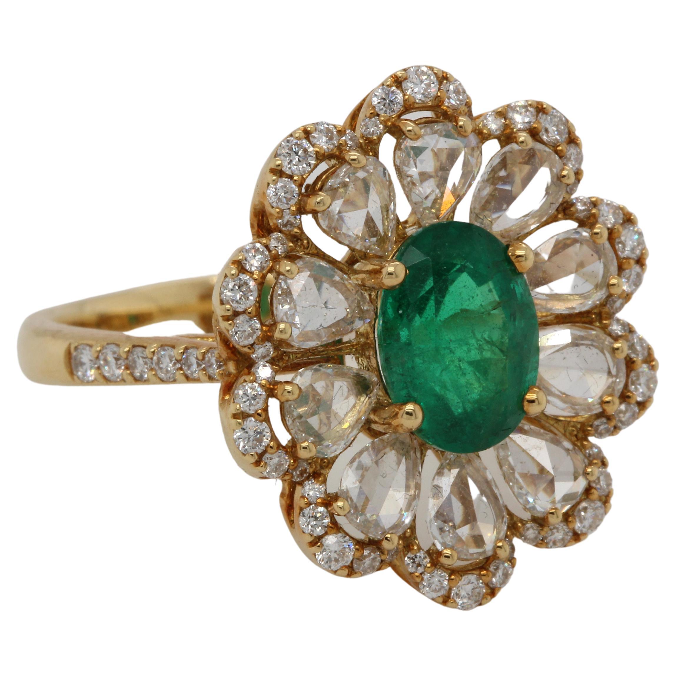 Oval Cut 1.38 Carat Emerald and Diamond Ring in 18 Karat Gold For Sale
