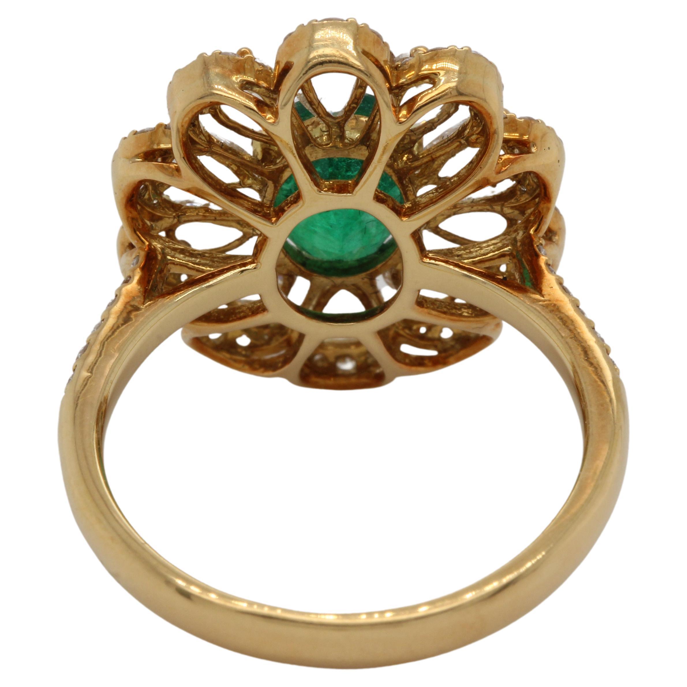 1.38 Carat Emerald and Diamond Ring in 18 Karat Gold For Sale 3