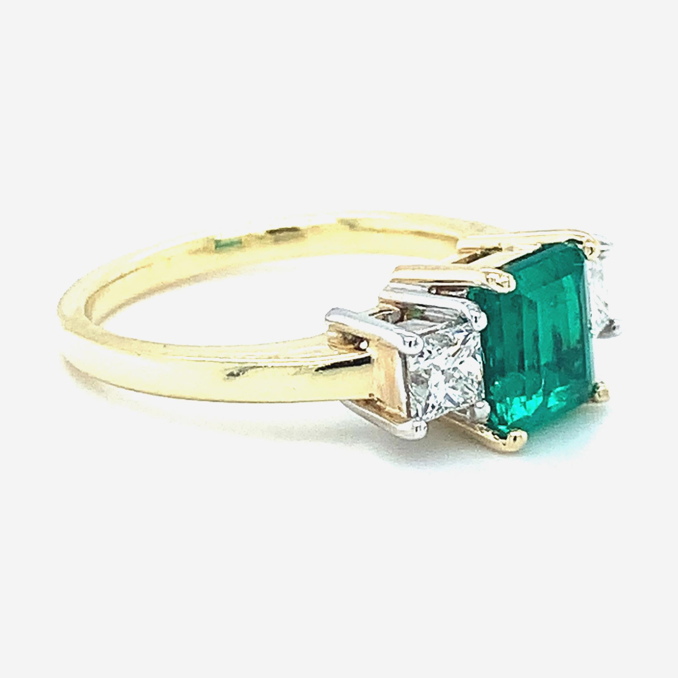 emerald 3 stone engagement ring