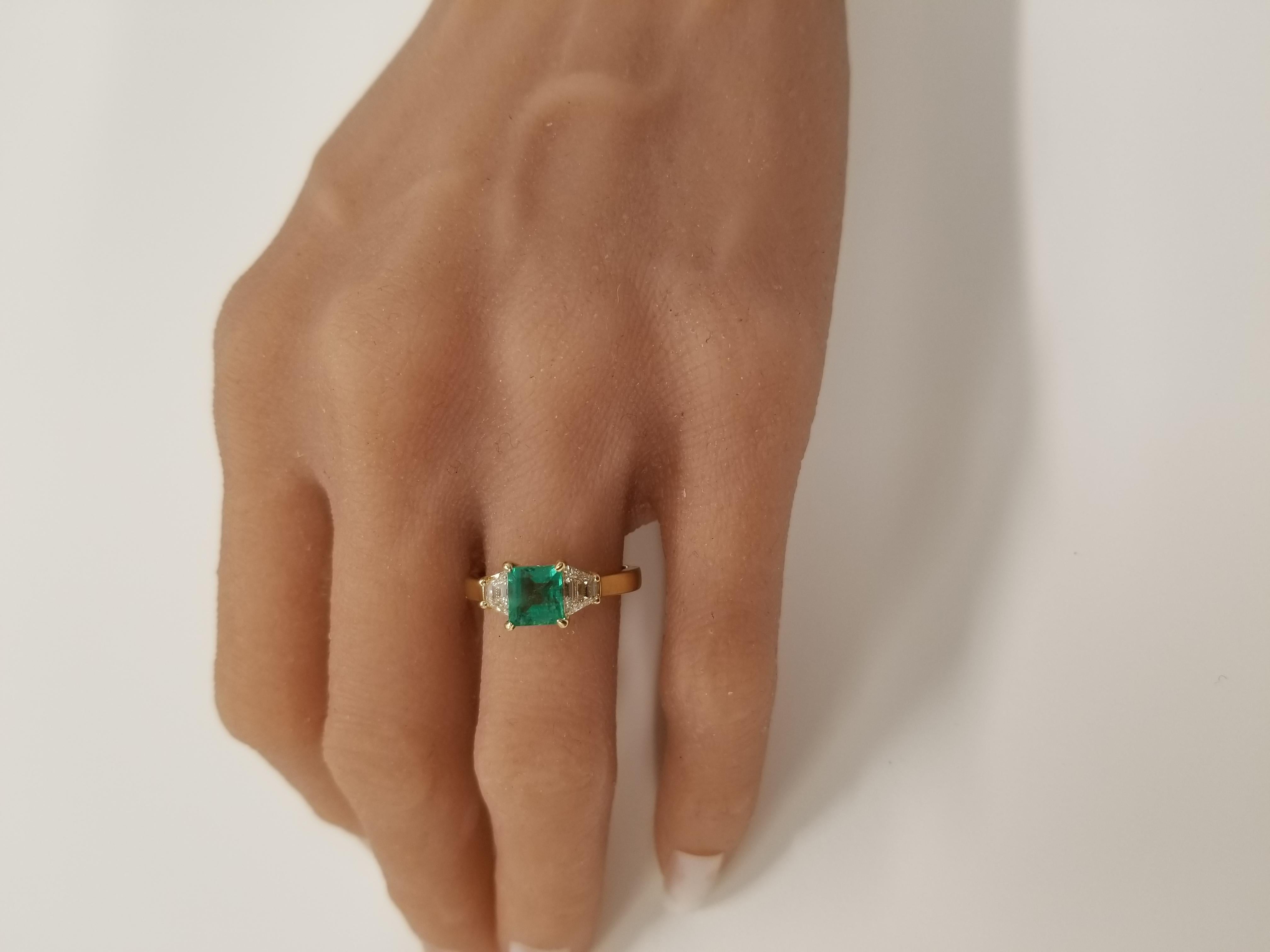 Contemporary 1.38 Carat Emerald Cut Emerald and Diamond Cocktail Ring in 18 Karat Gold